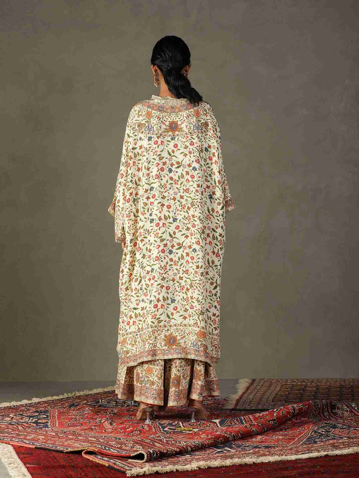 Beige & Multi Pintado Ensemble