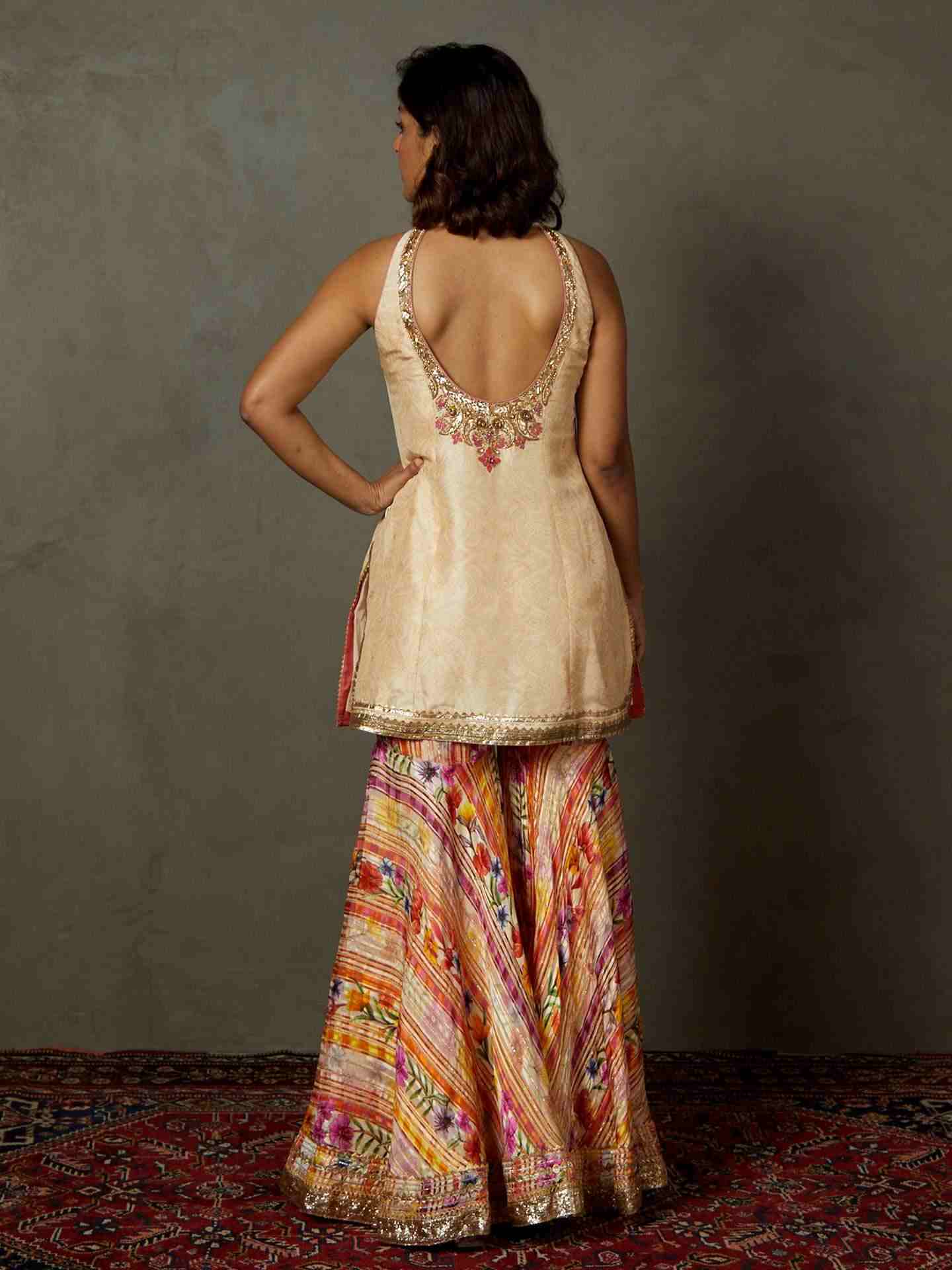 Off White & Multi Star Olivia Suit Set