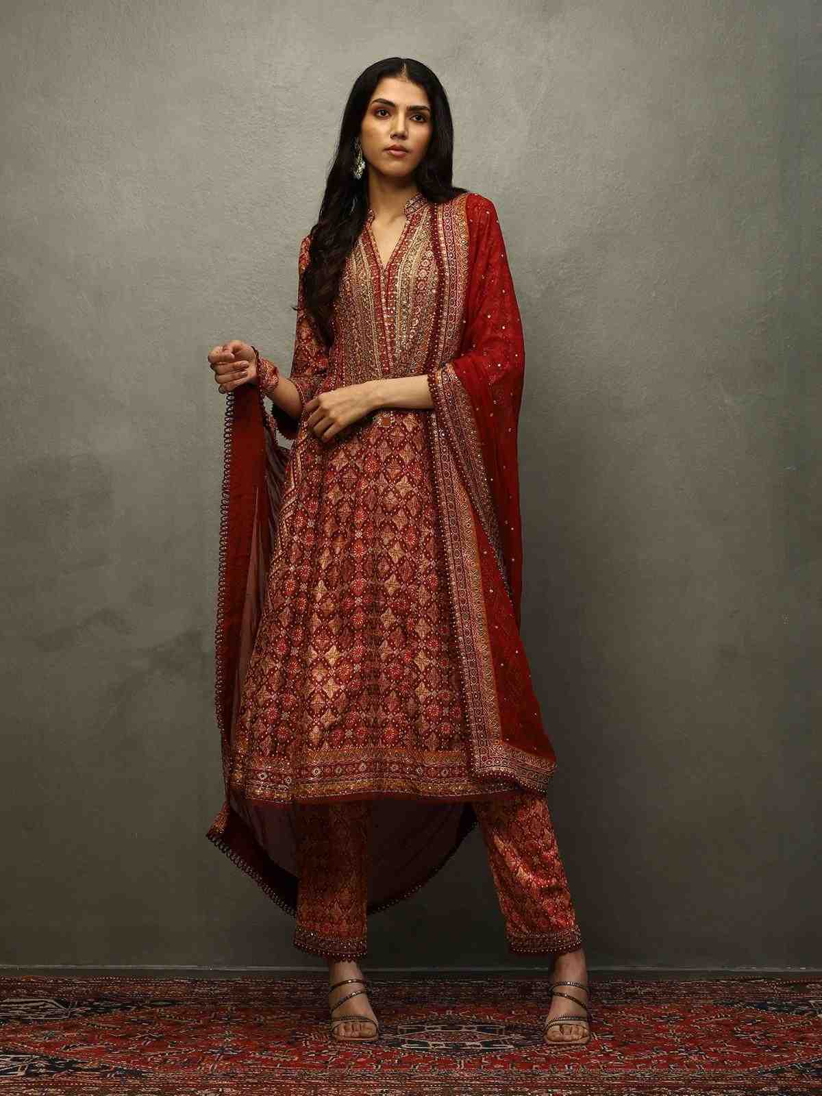 Wine & Beige Ayati Suit Set