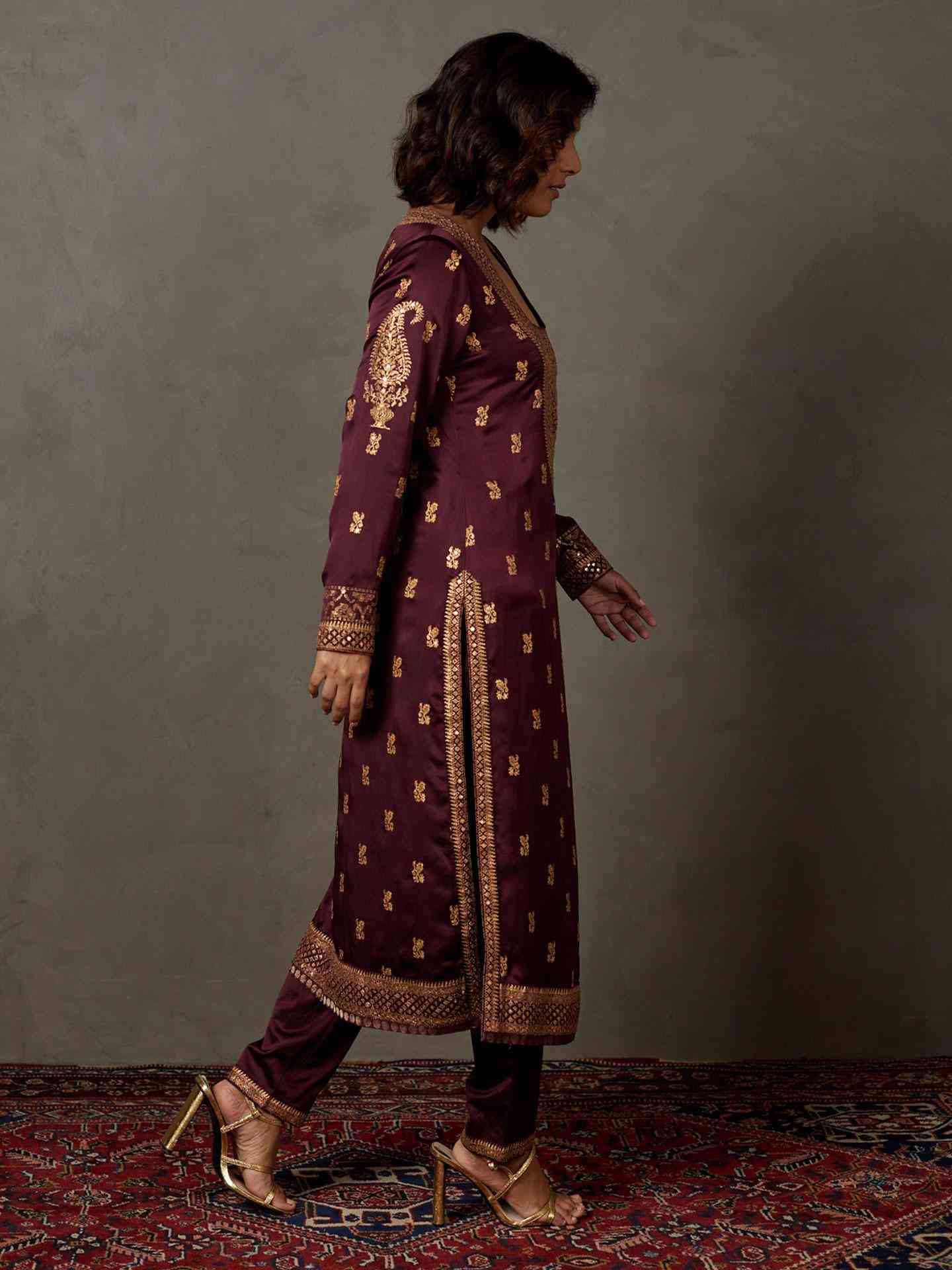 Prune 	Girija Suit Set