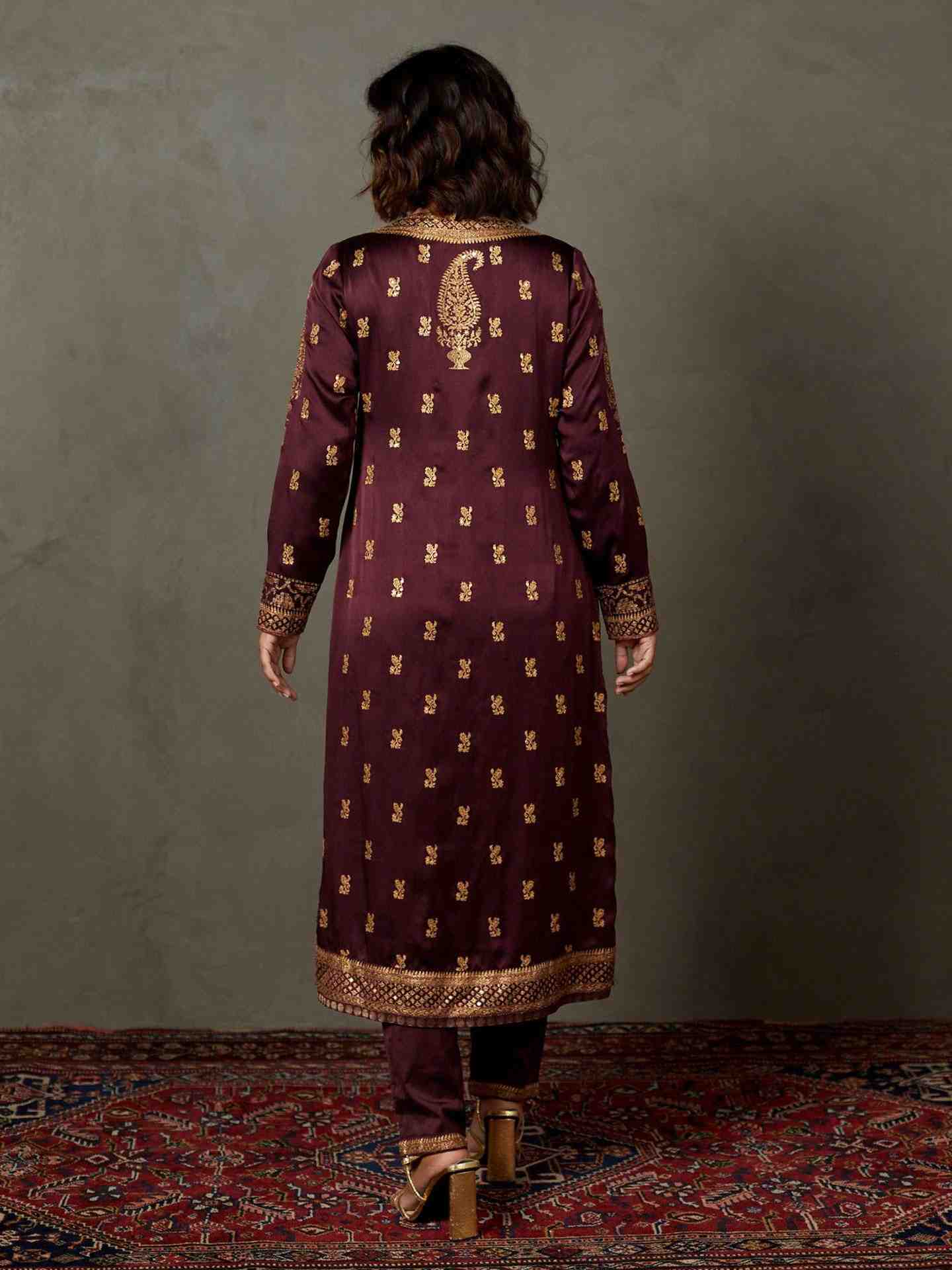 Prune 	Girija Suit Set
