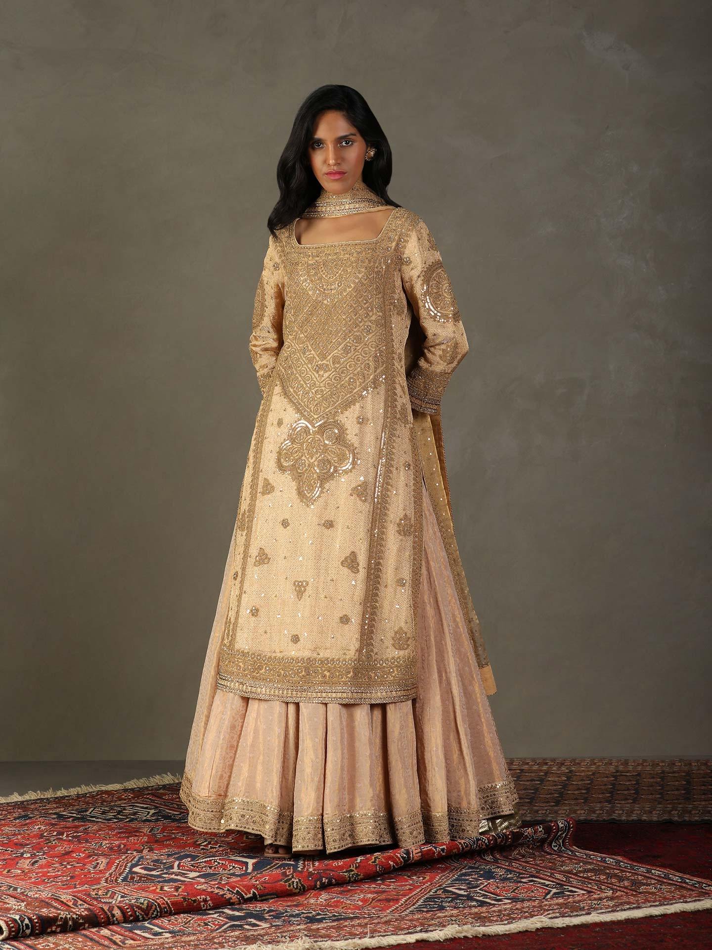 Gold Mandwi Suit Set