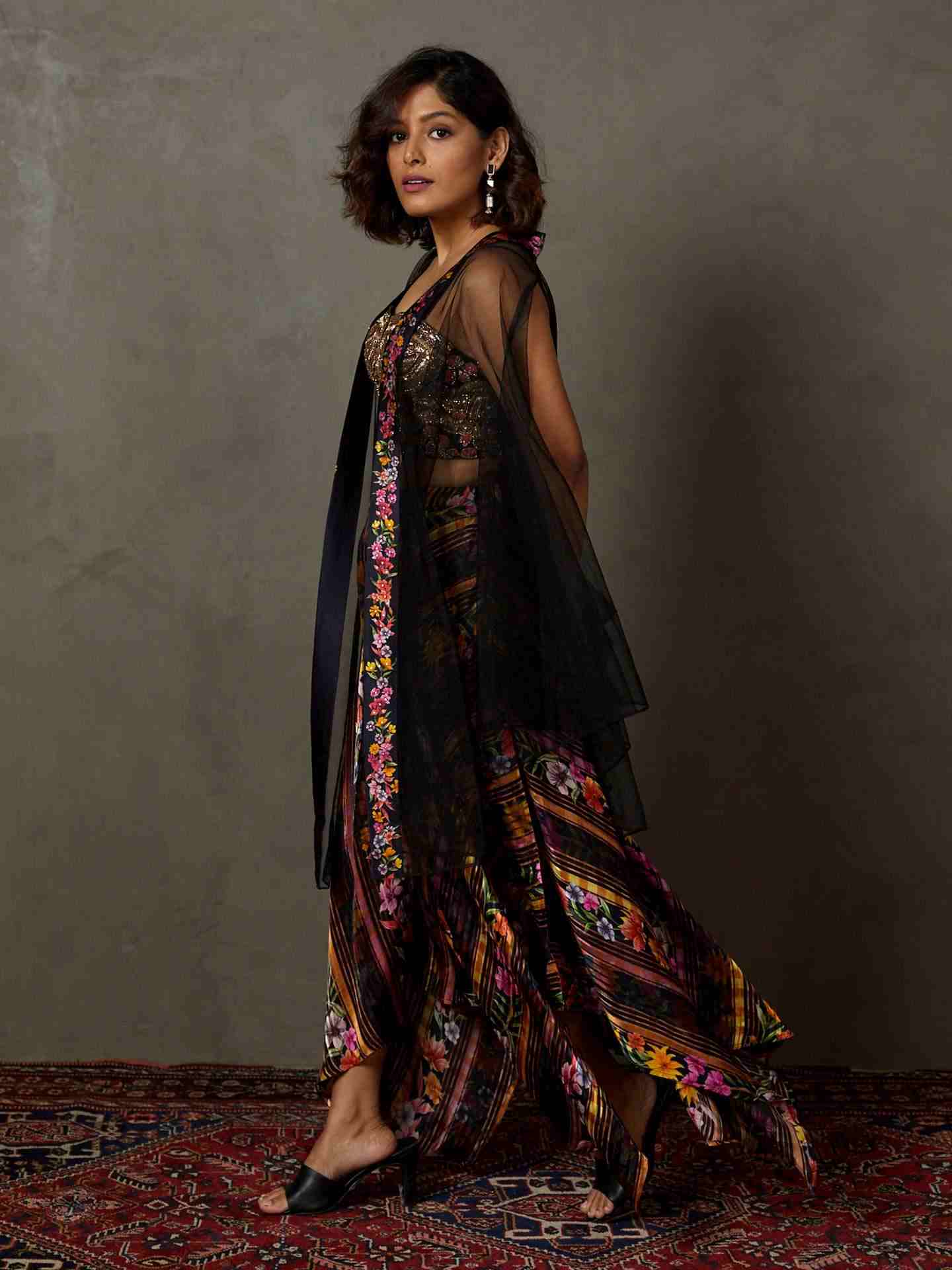 Black & Multi Star Olivia Ensemble