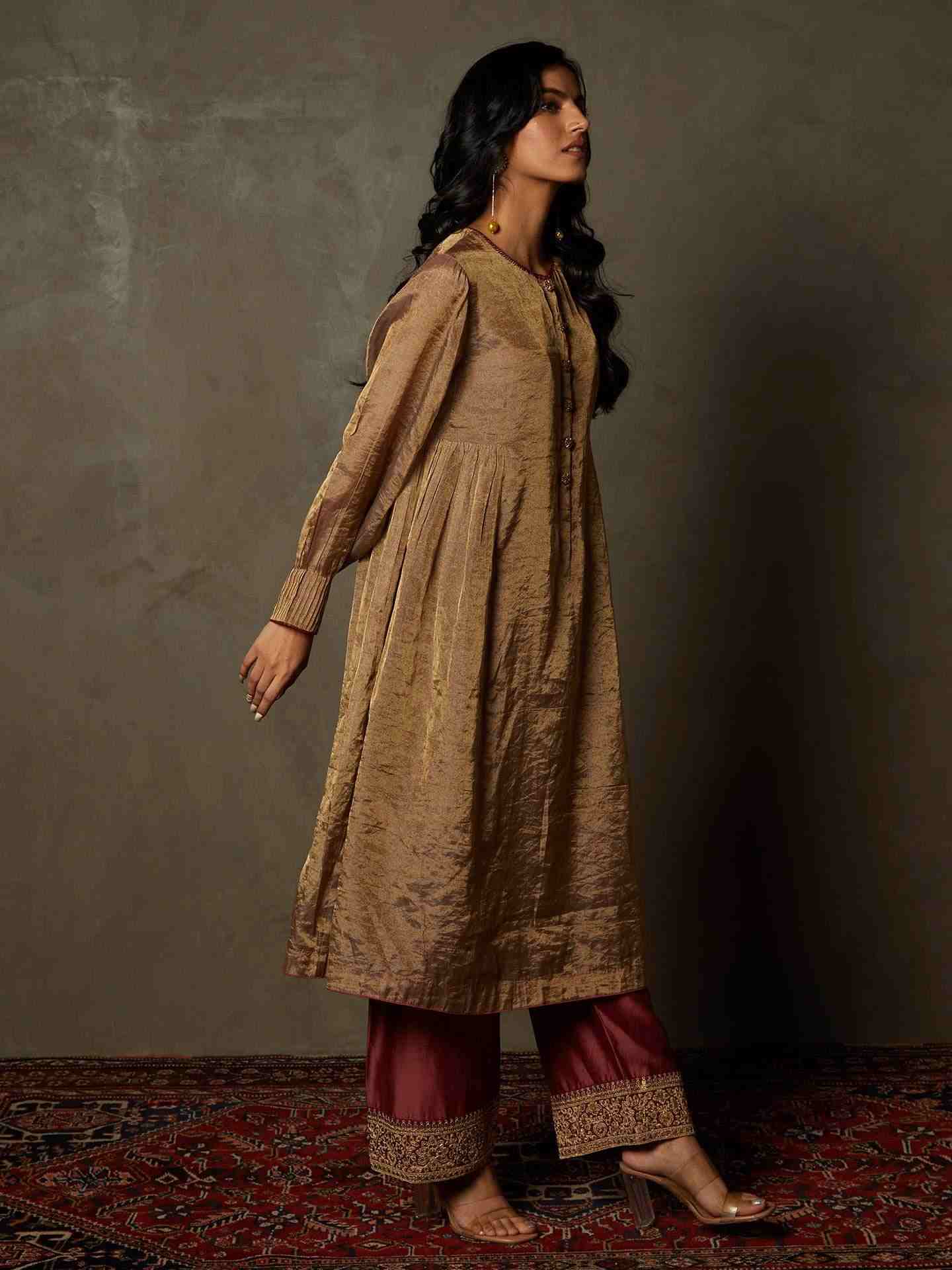 Antique Gold Manjari Suit Set