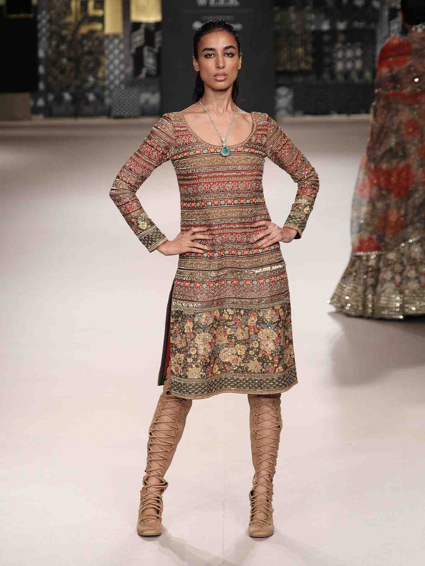 Red & Multi 	Zergul Dress