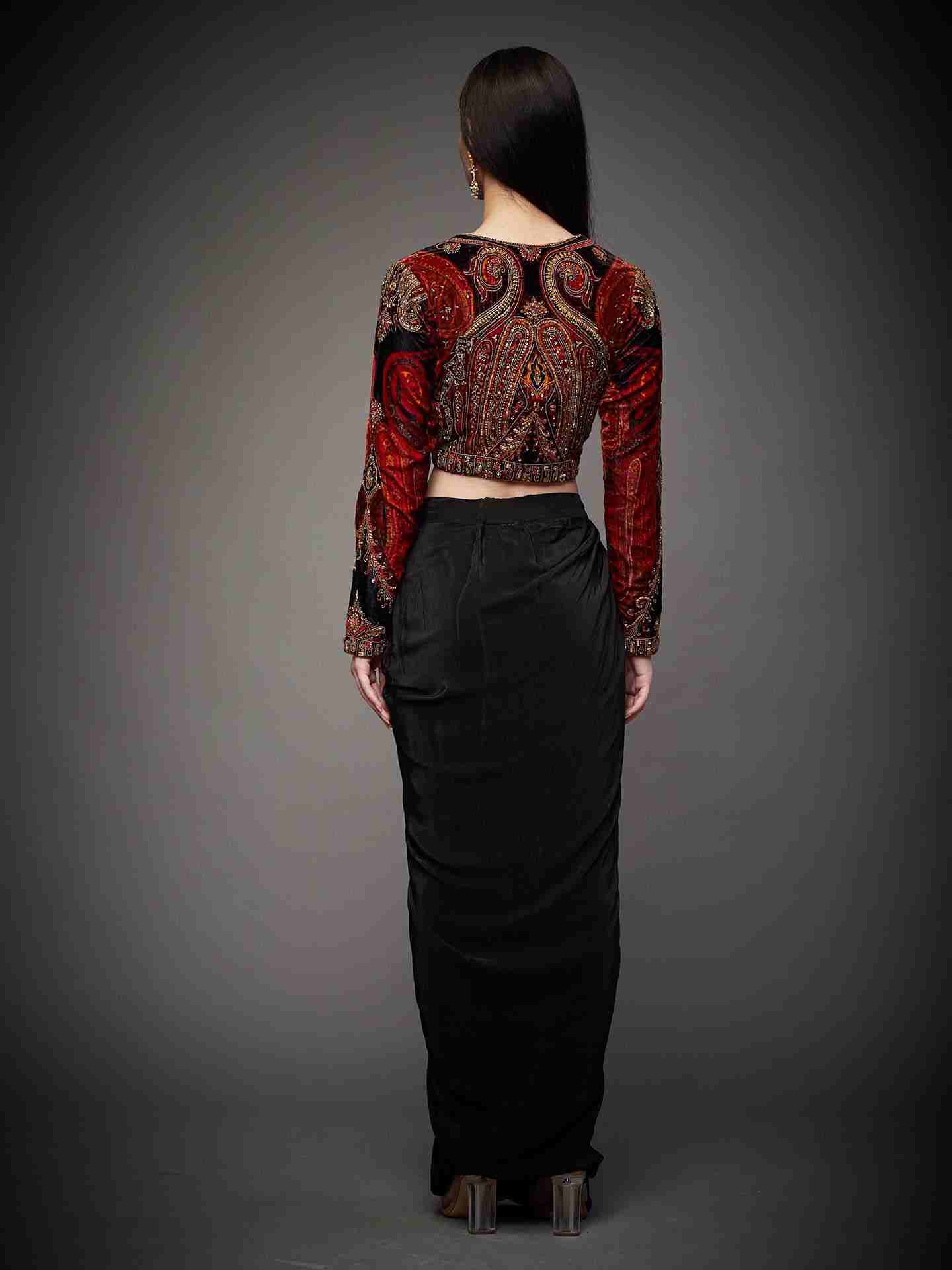 Black & Multi Harvana Ensemble