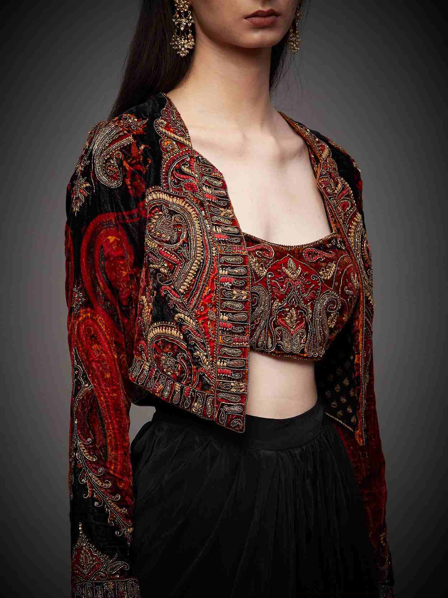 Black & Multi Harvana Ensemble