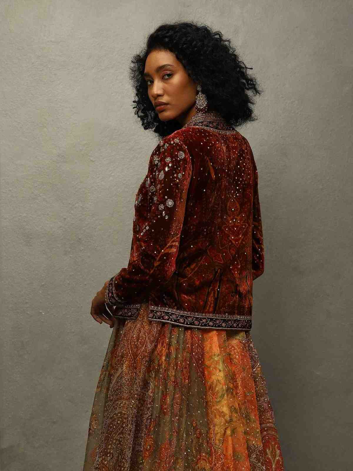 Black & Wine Chakori Velvet Jacket