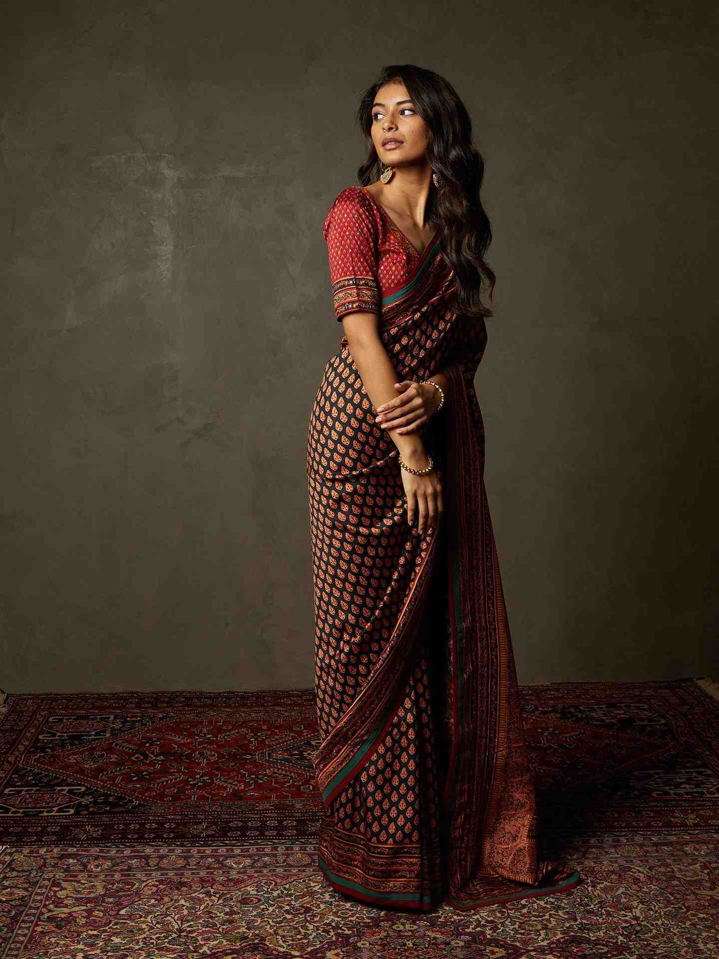 Black & Red Sanganeri Saree With Unstitched Blouse