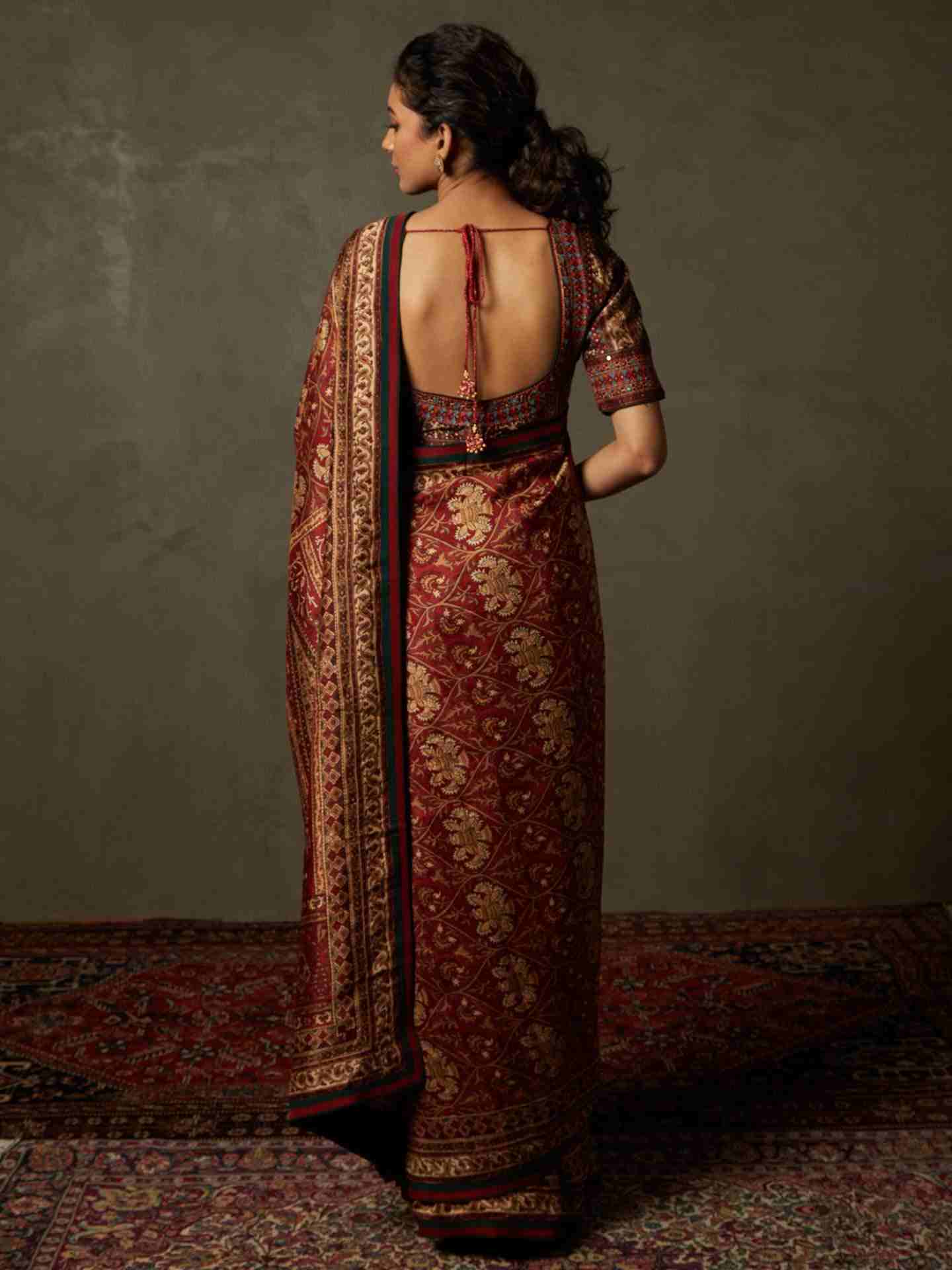 Burgundy Kulah Saree With Unstitched Blouse