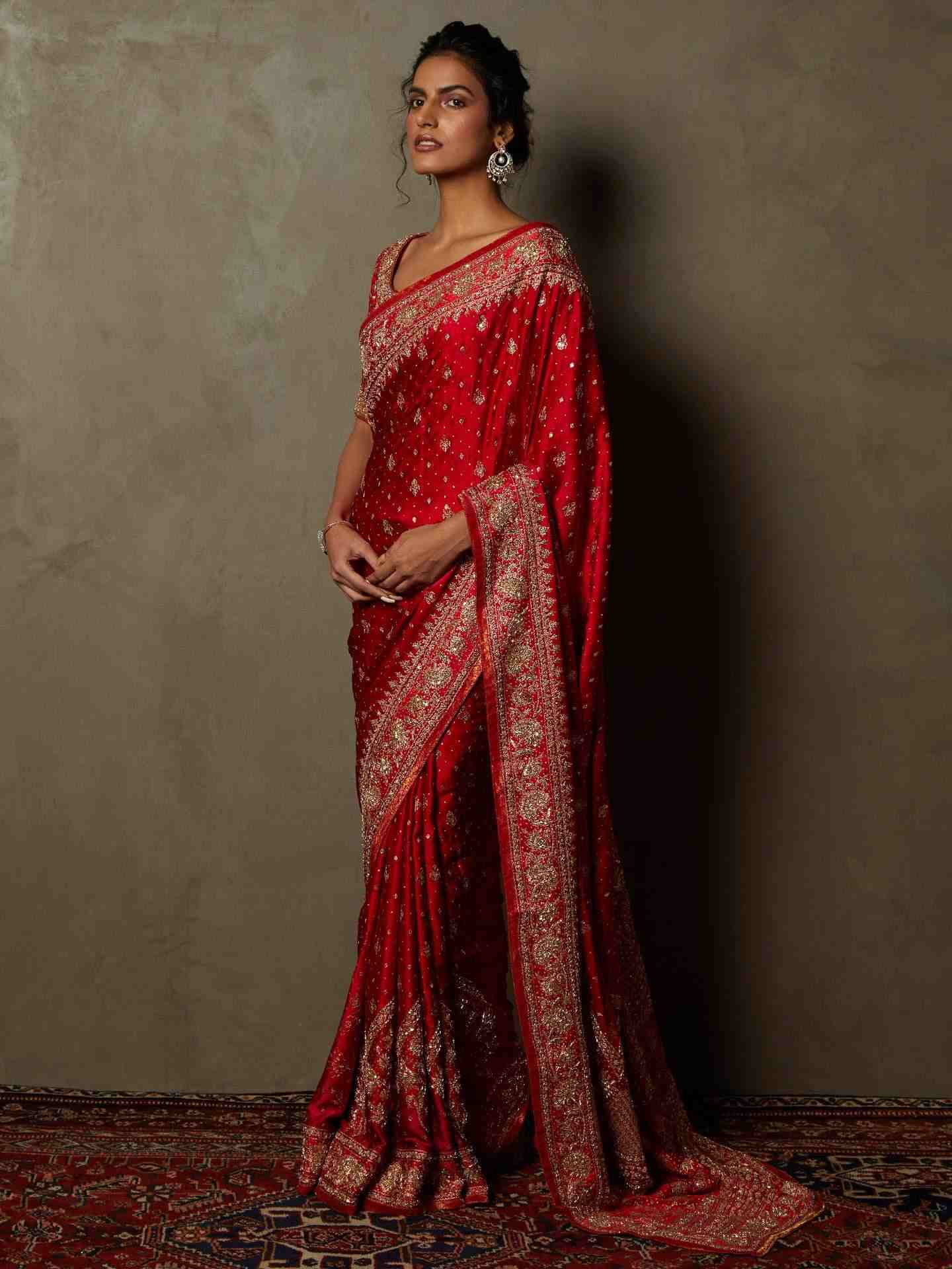 Red Jaya Saree With Unstitched Blouse