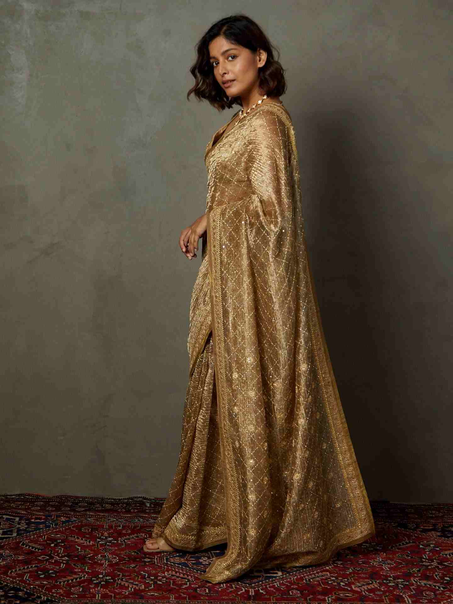 Gold Rohira Saree With Unstitched Blouse