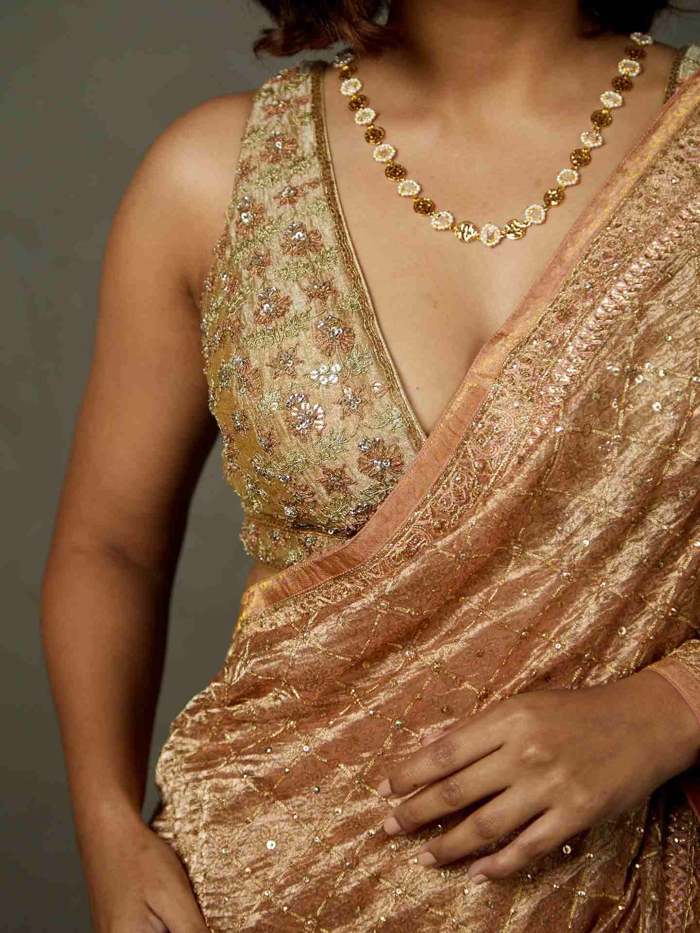 Peach Rohira Saree With Unstitched Blouse