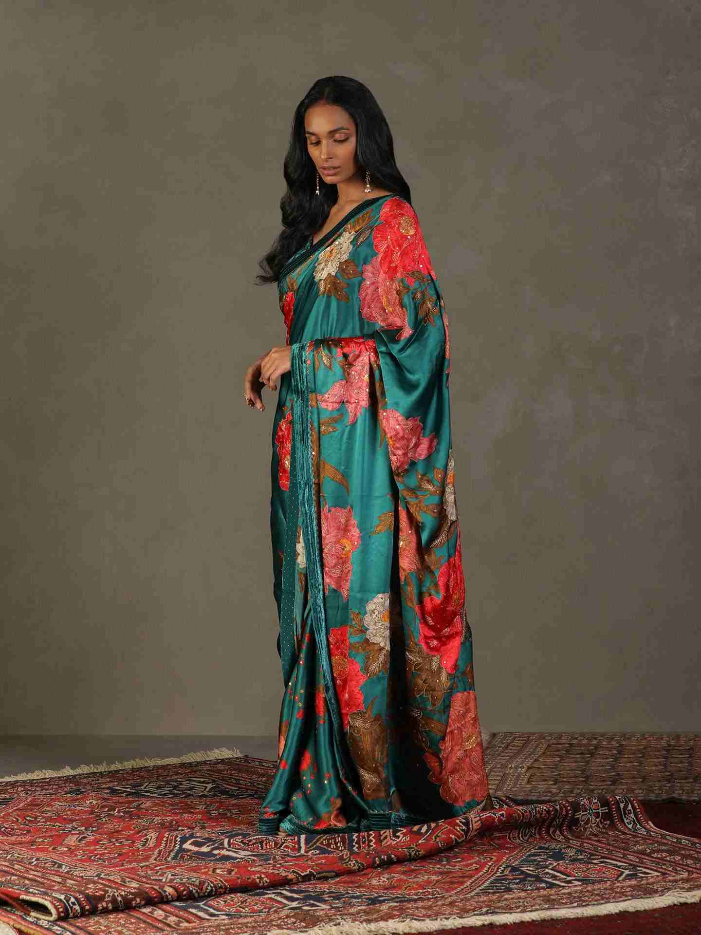 Dark Teal Bella Floral Saree With Stitched Blouse