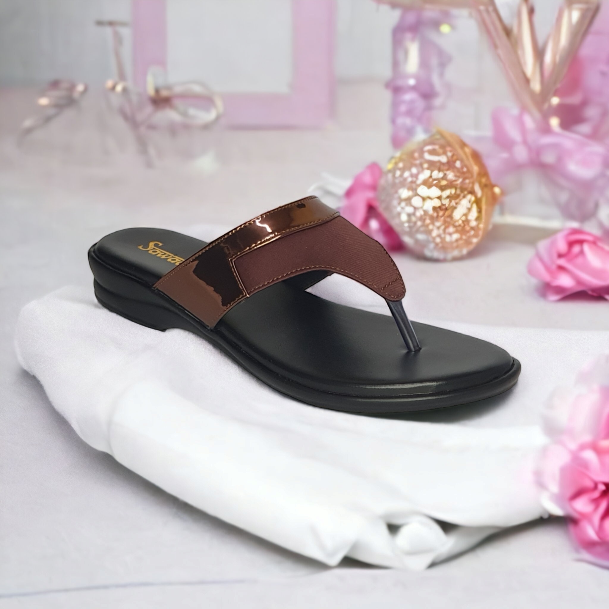 Sawadi women flat sandals and chappals