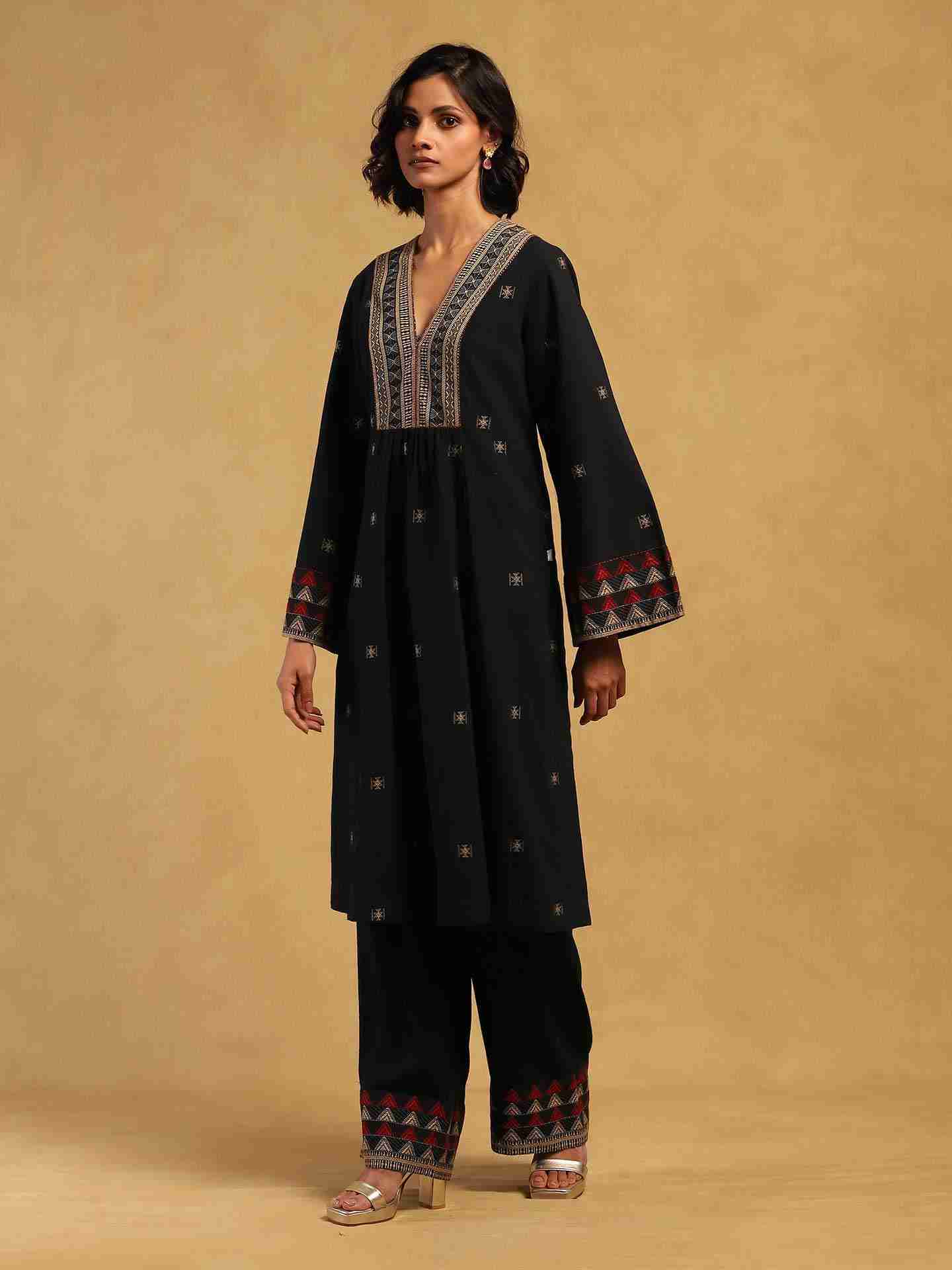 Black Aurelia Kurta Set