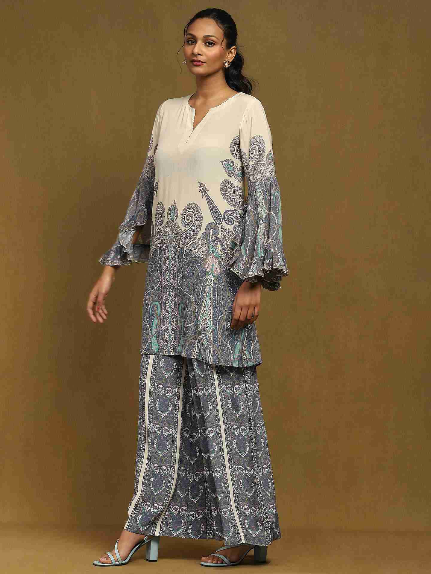 Off White Joshika Kurta Set