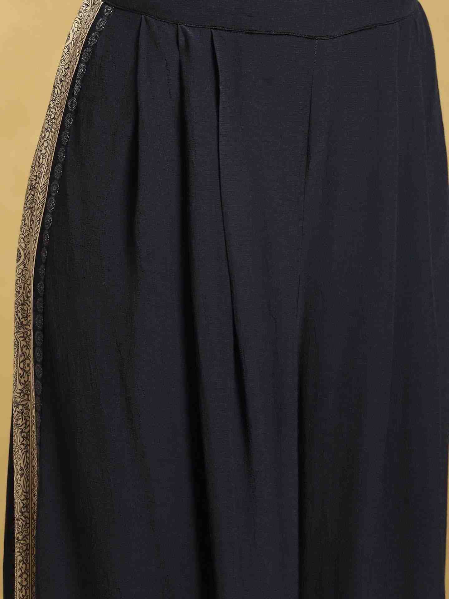 Blue Mono Paisley Crepe Co-Ord Set