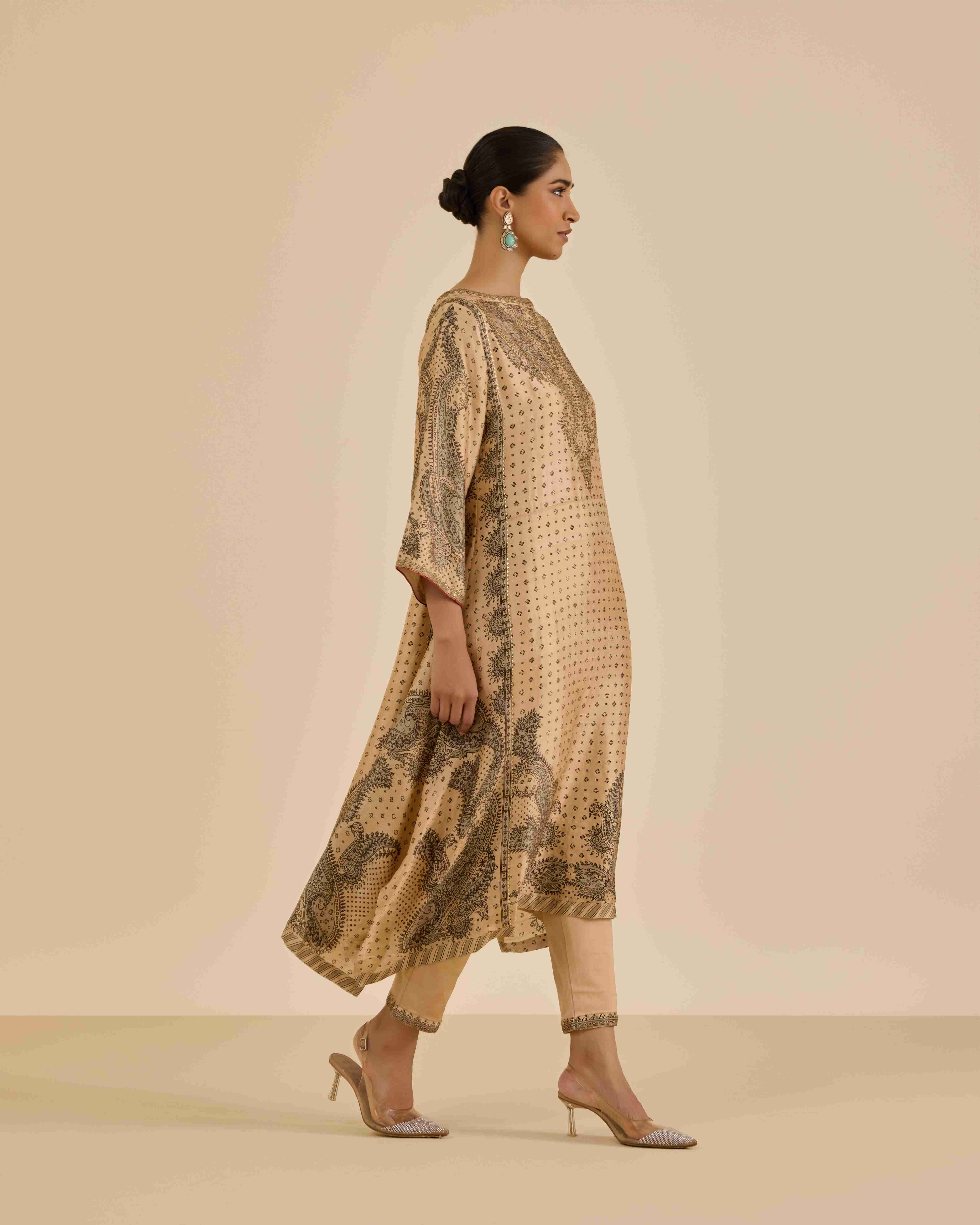 Beige & Black Dancing Paisley Suit Set
