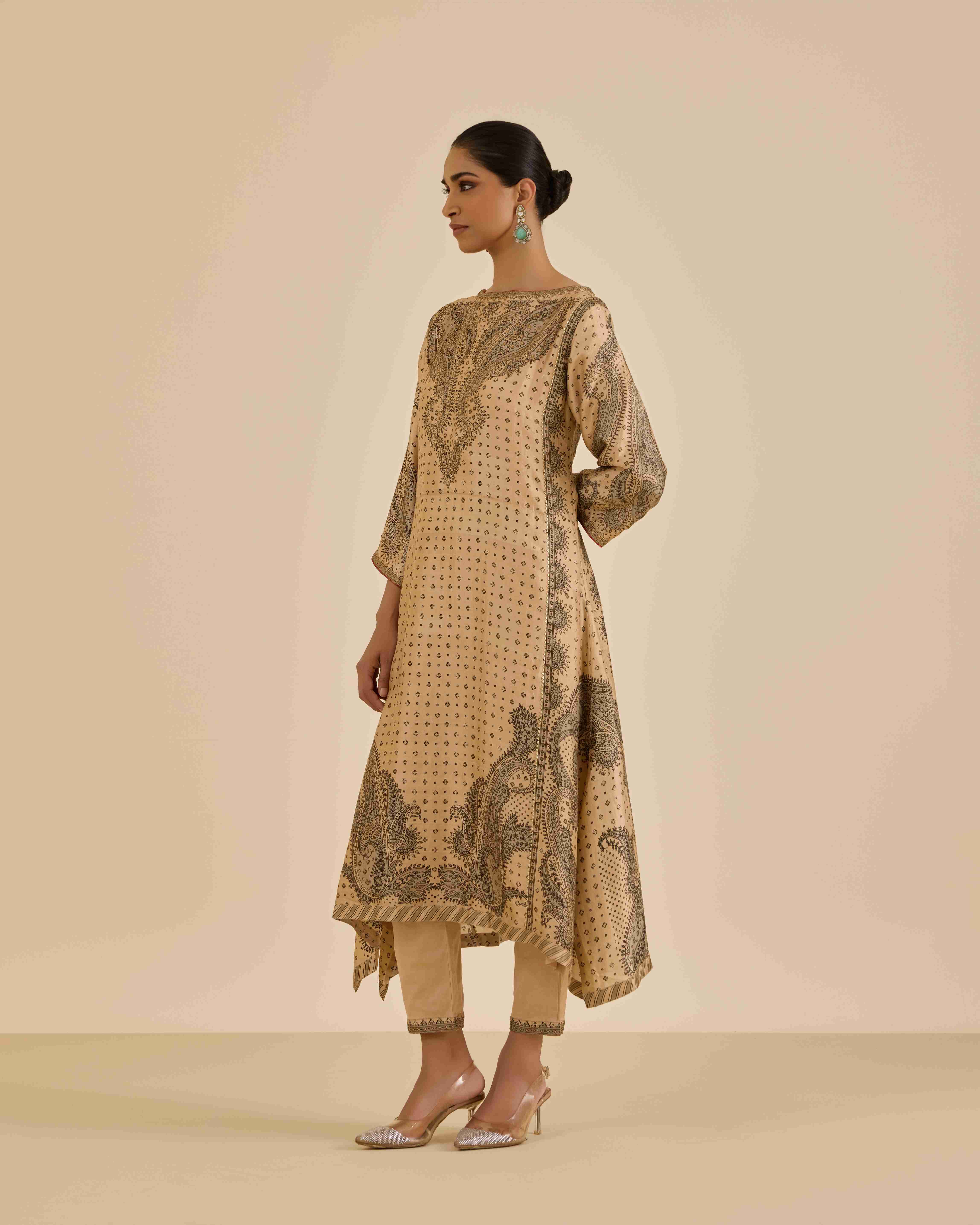 Beige & Black Dancing Paisley Suit Set