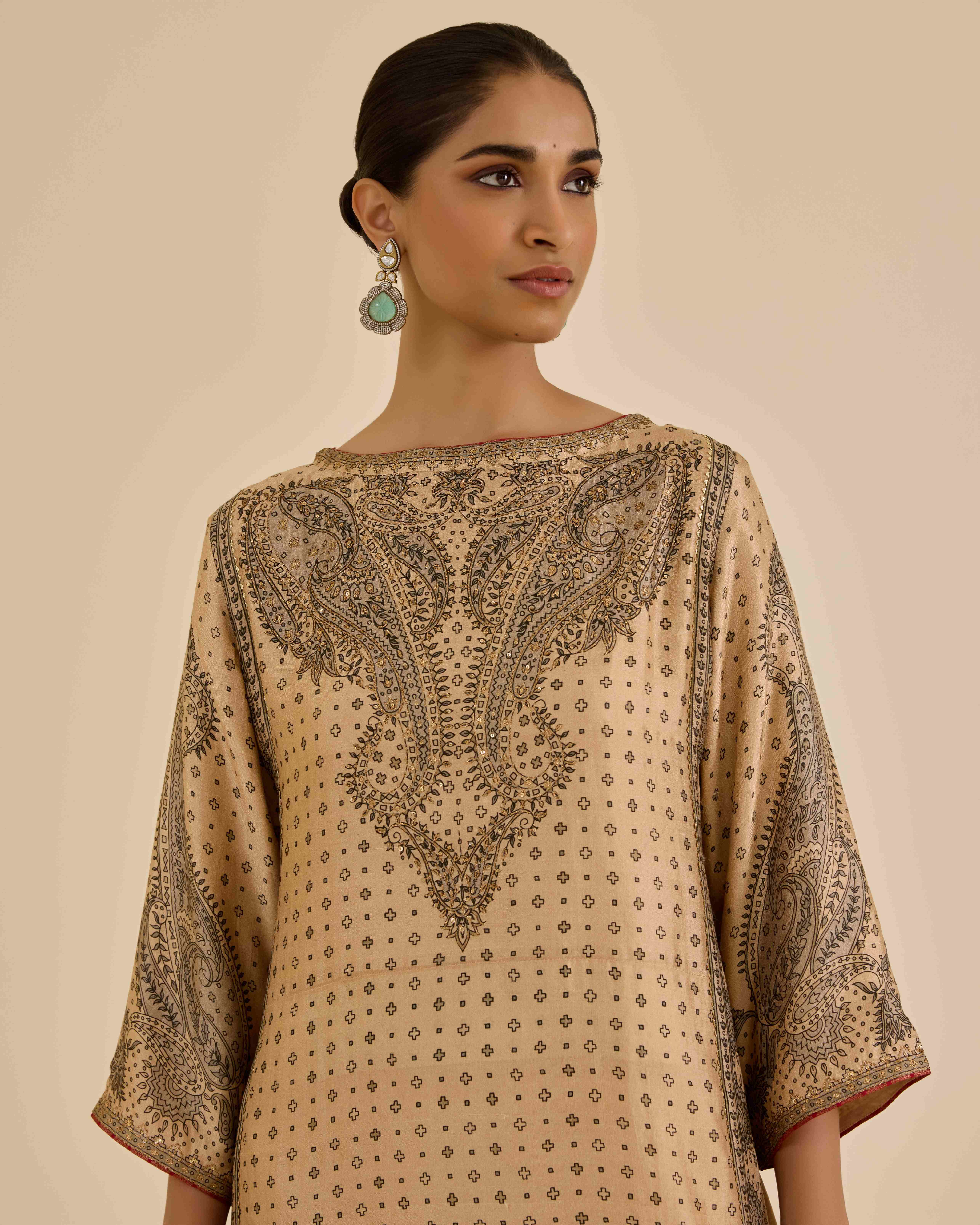 Beige & Black Dancing Paisley Suit Set
