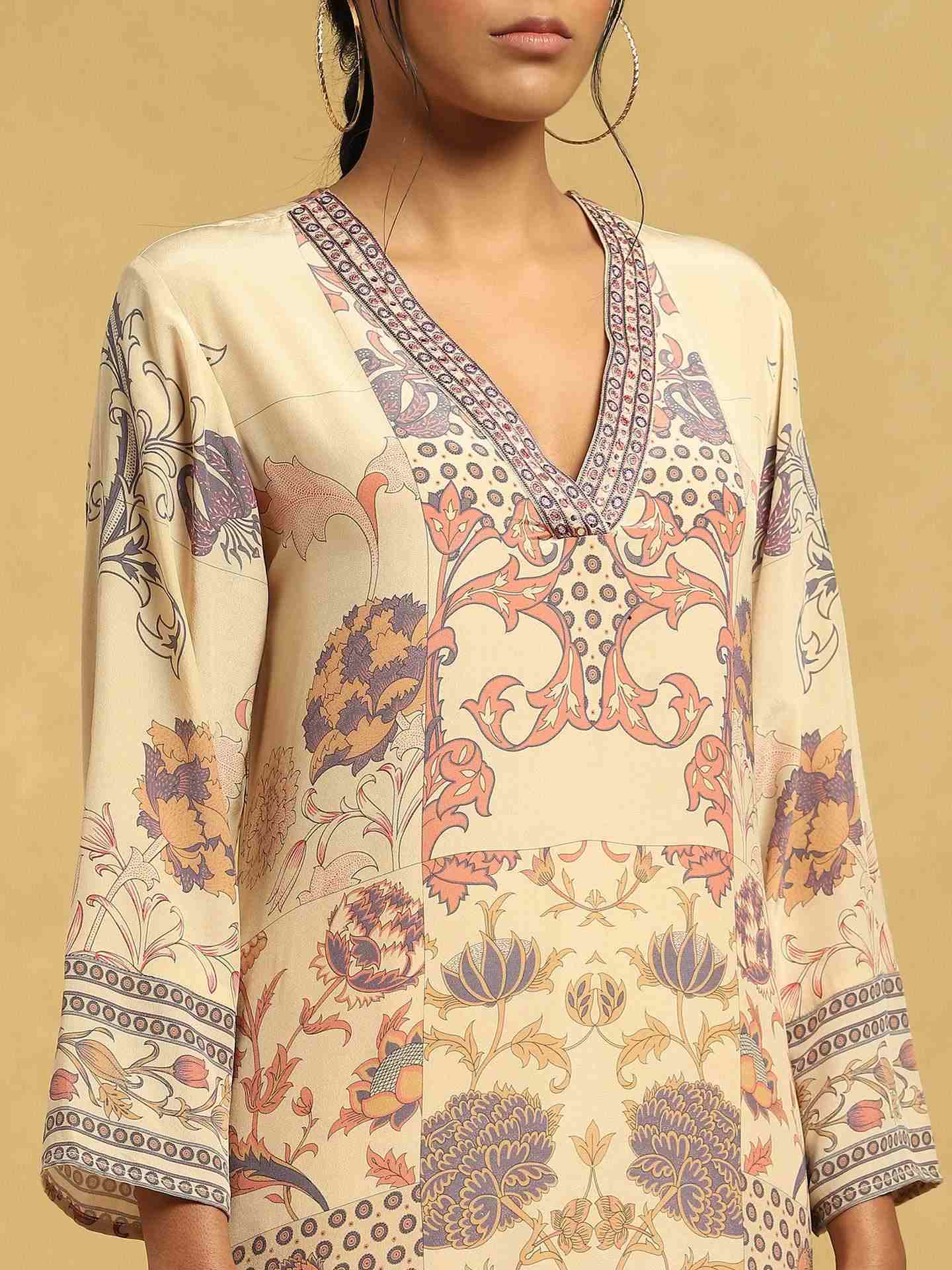 Ecru Calico Crepe Suit Set
