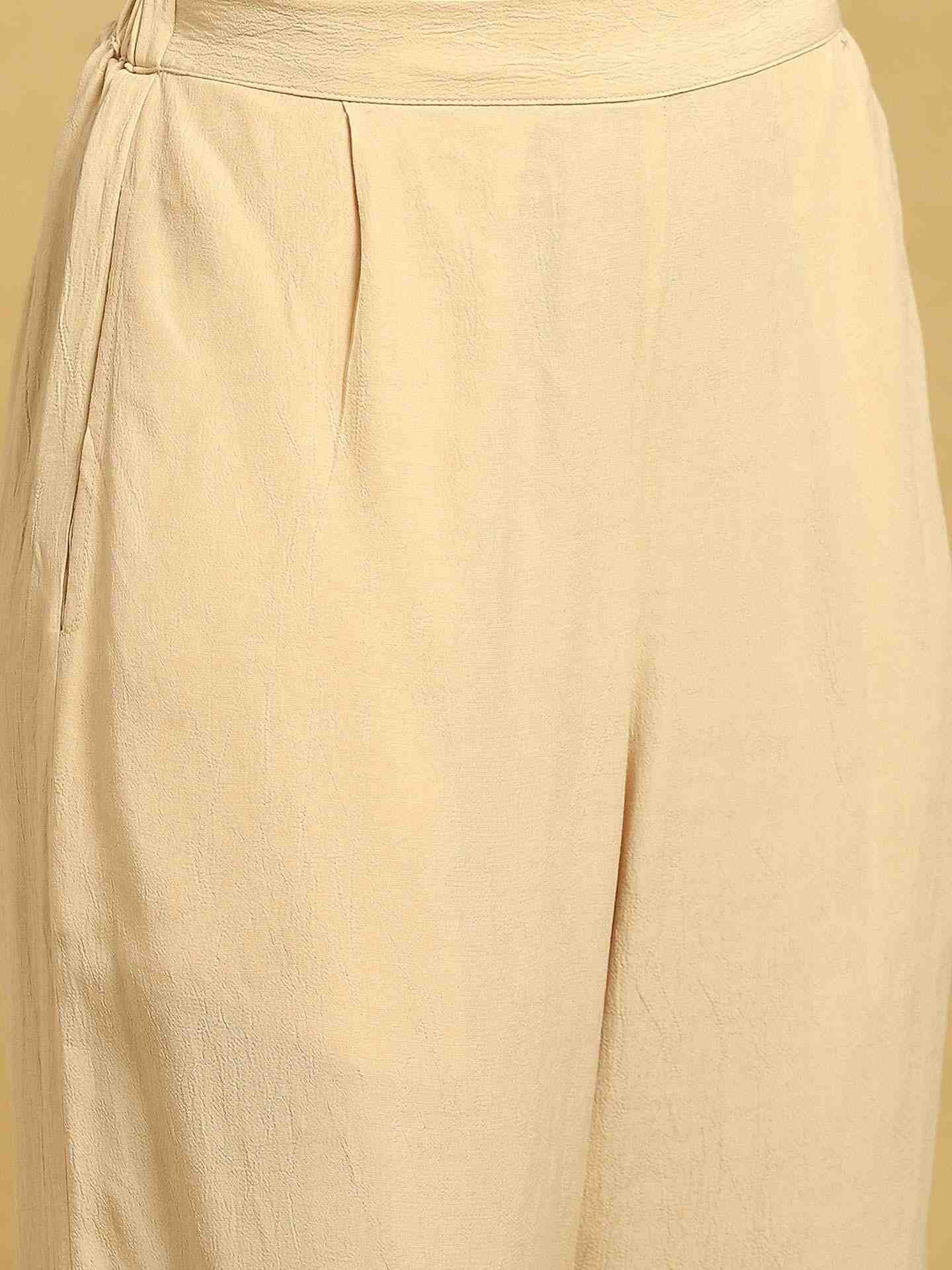 Ecru Calico Crepe Suit Set