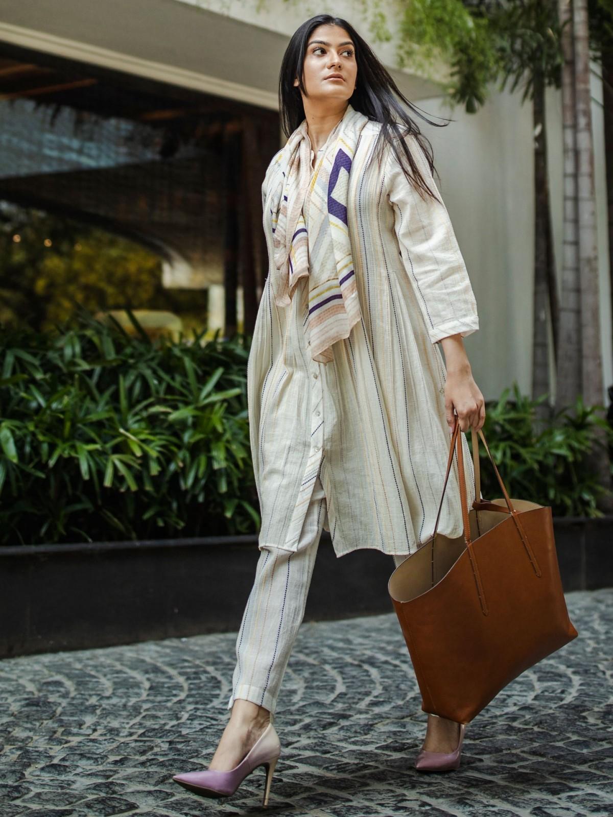 Off White Quint Yarn-Dyed  Suit Set