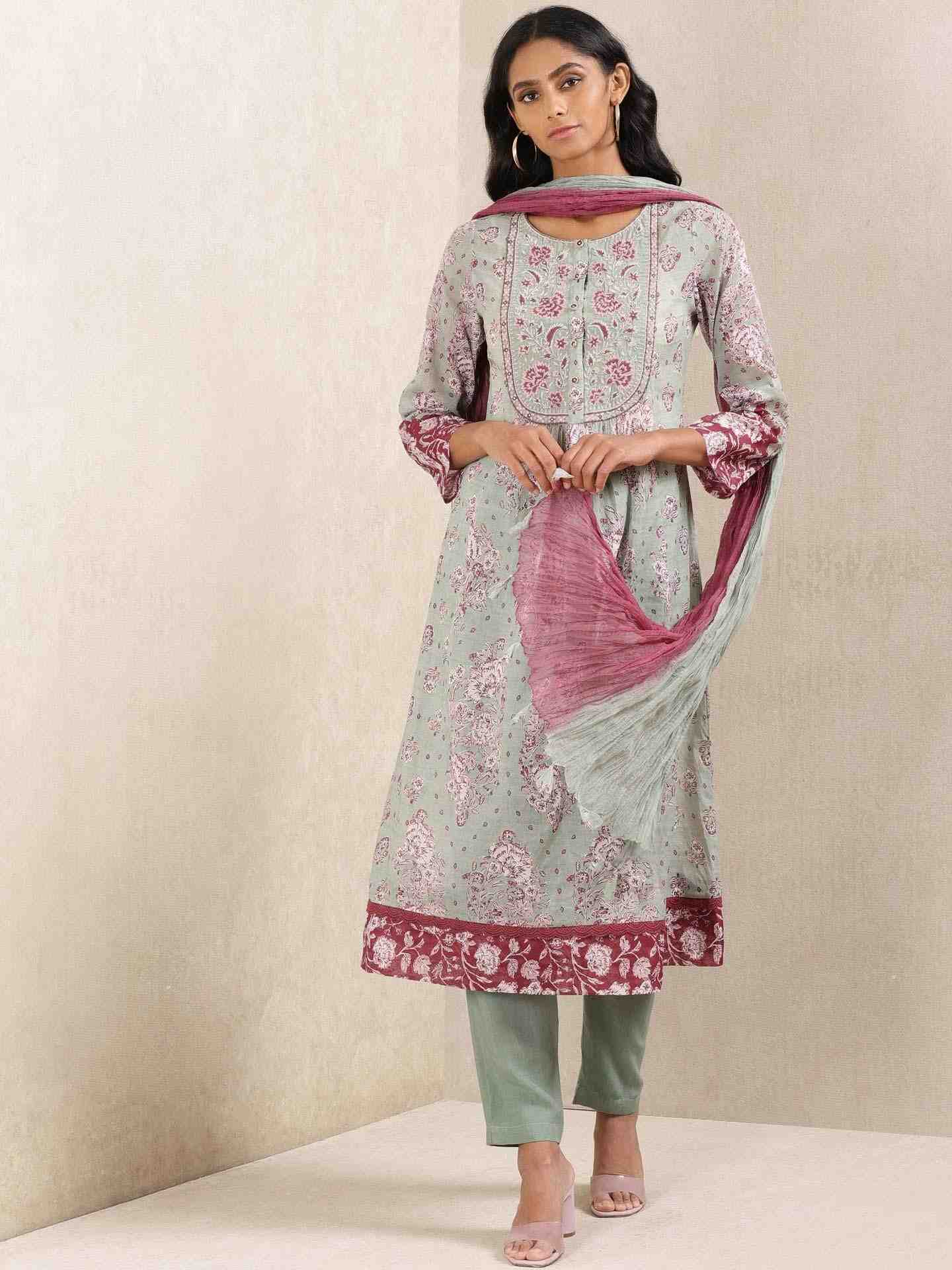 Mint Ratrani Suit Set
