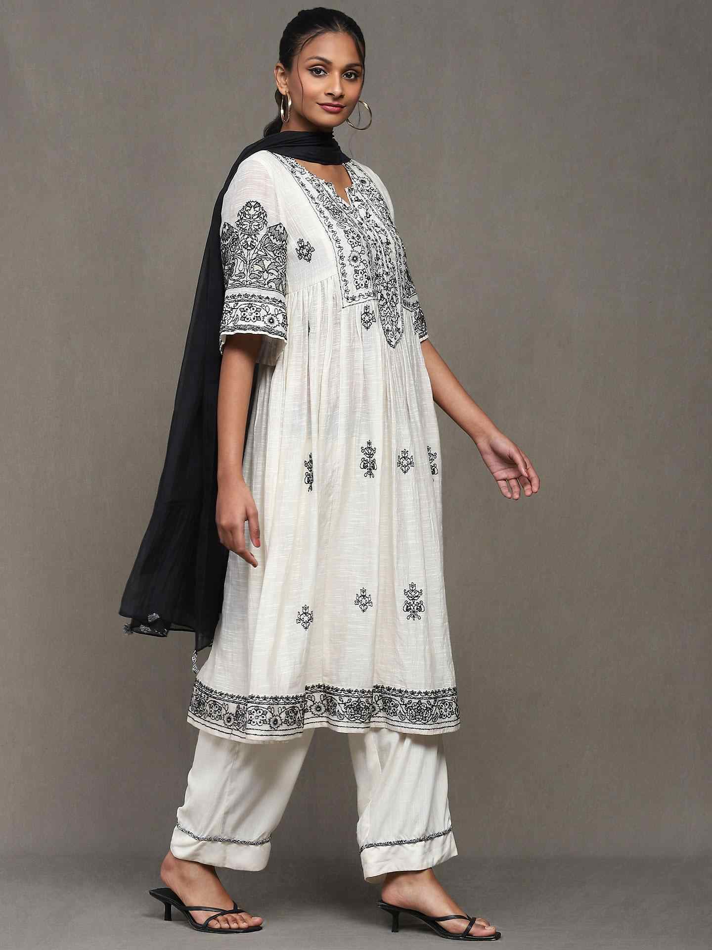 White Pirihan Suit Set