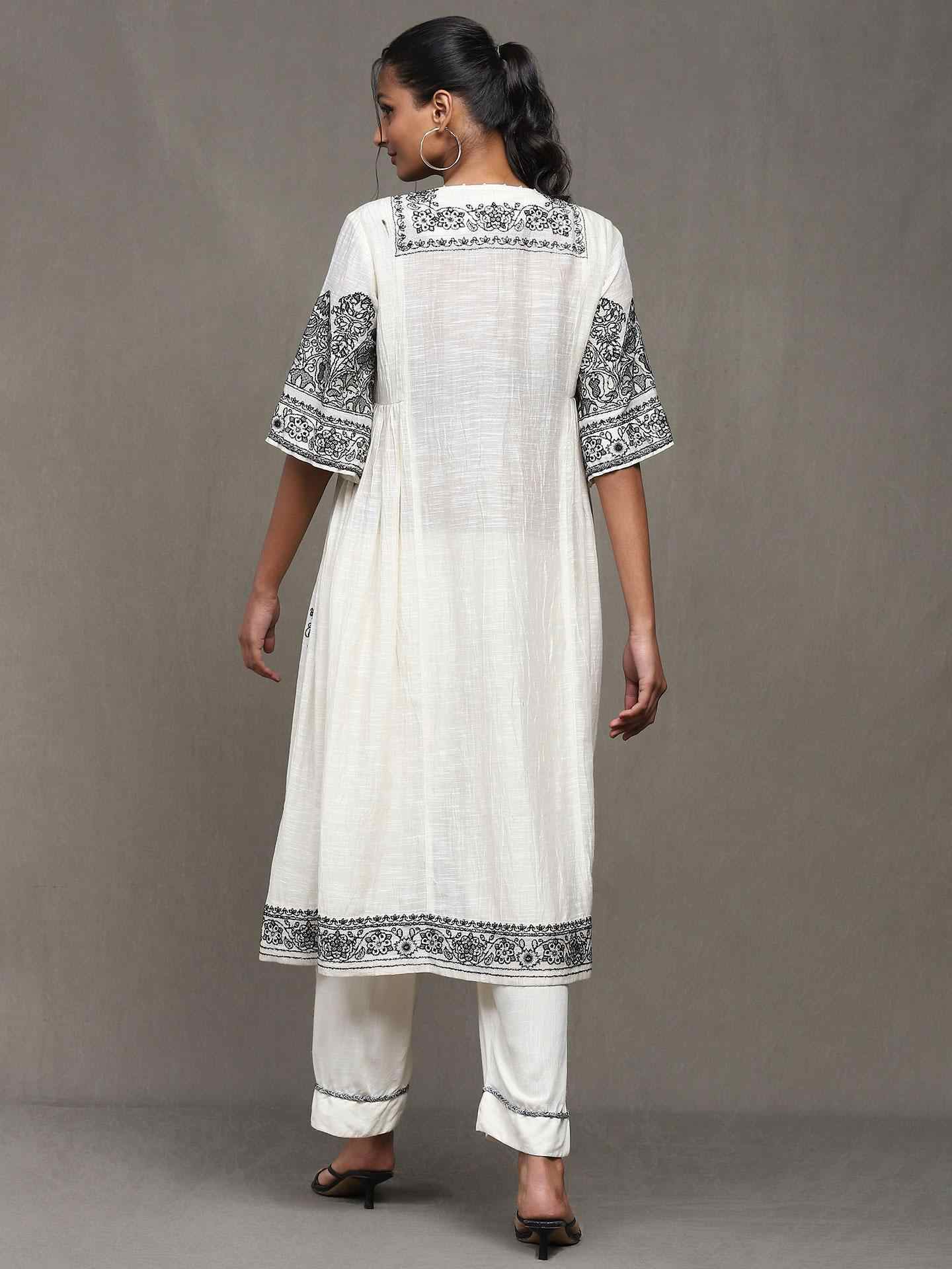 White Pirihan Suit Set