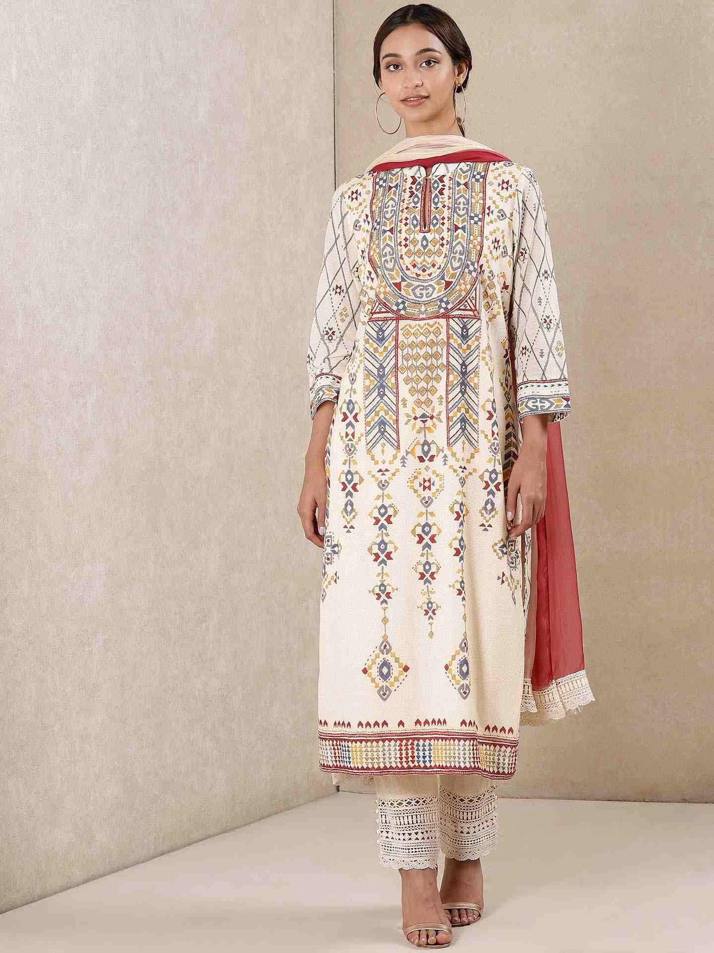 Off White Alvira Layout Suit Set