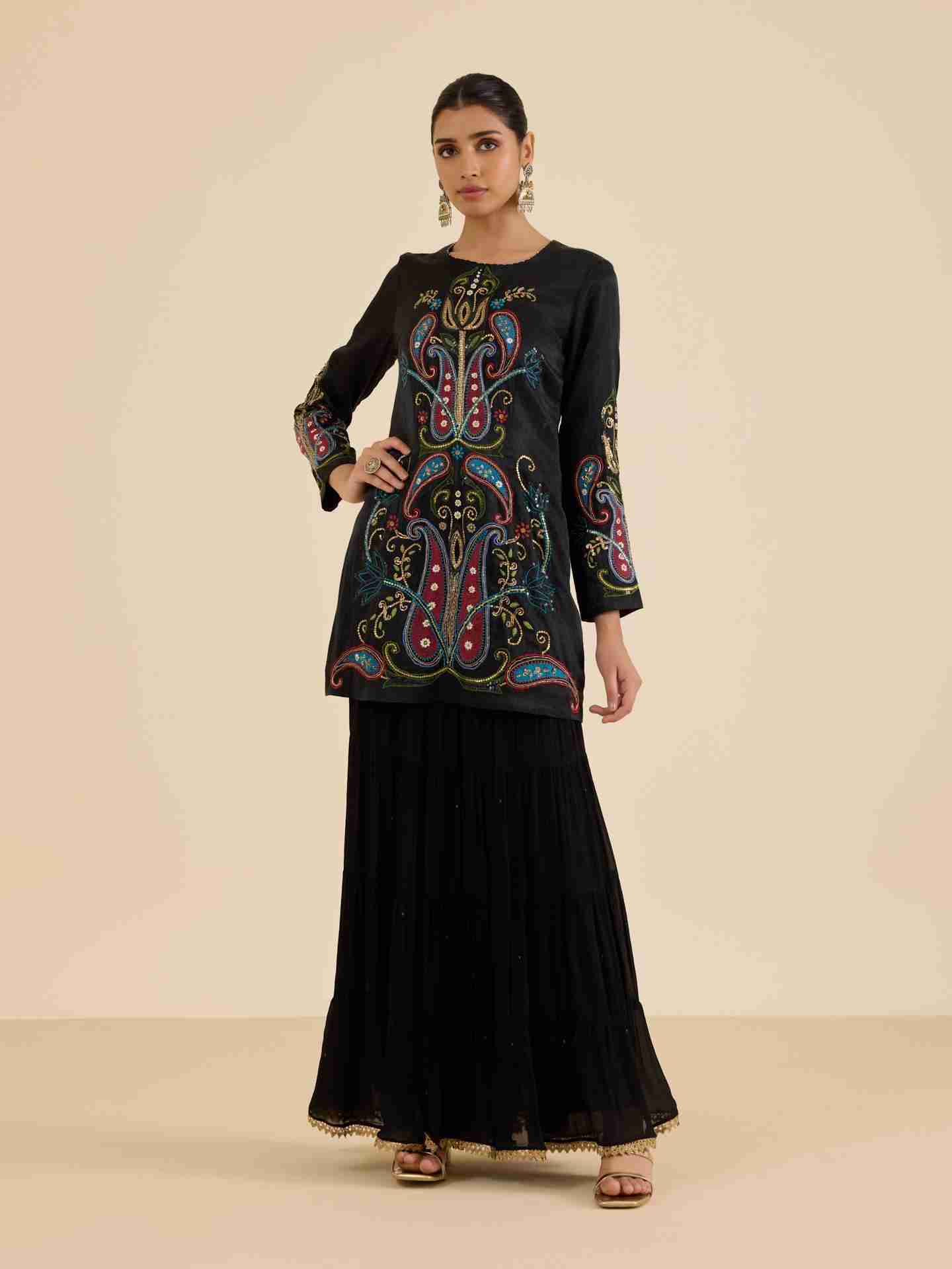 Black Kalgi Suit Set