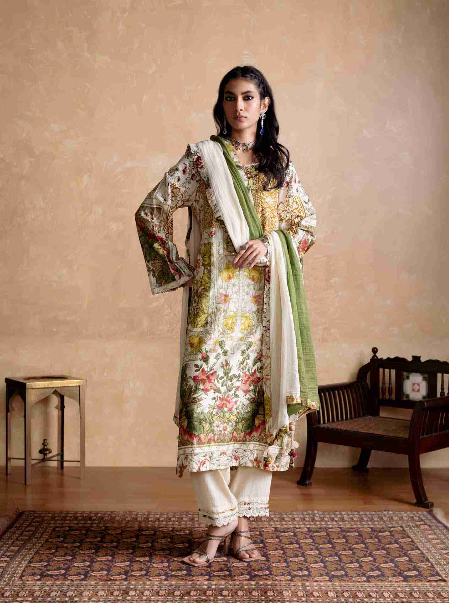 Off White Pierra Suit Set