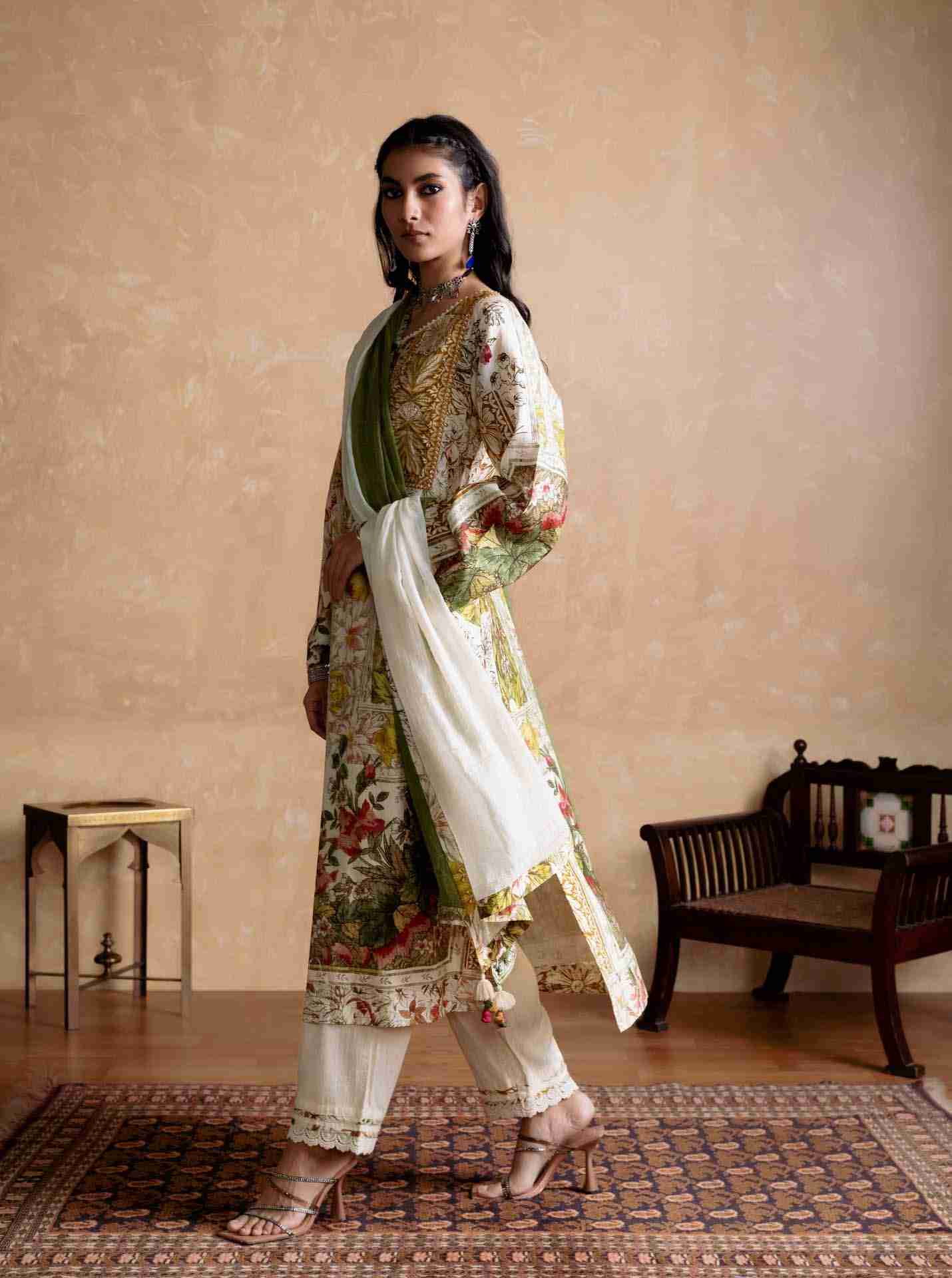 Off White Pierra Suit Set