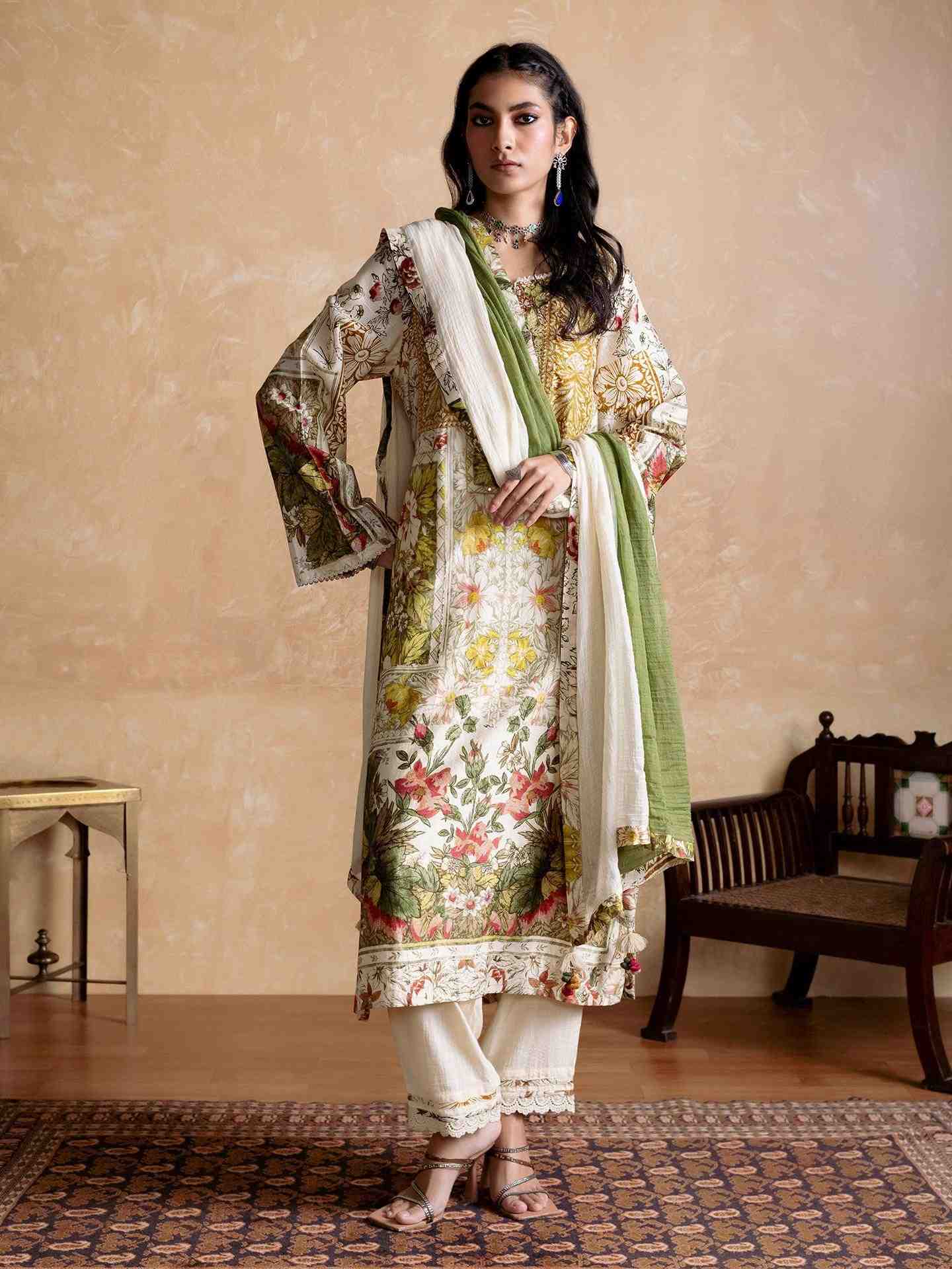 Off White Pierra Suit Set