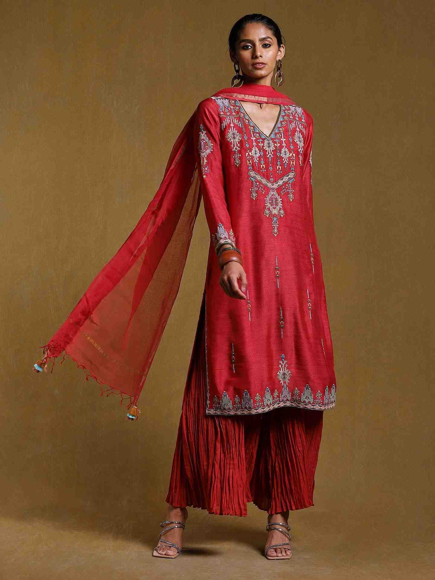 Red Mario Sharara Set