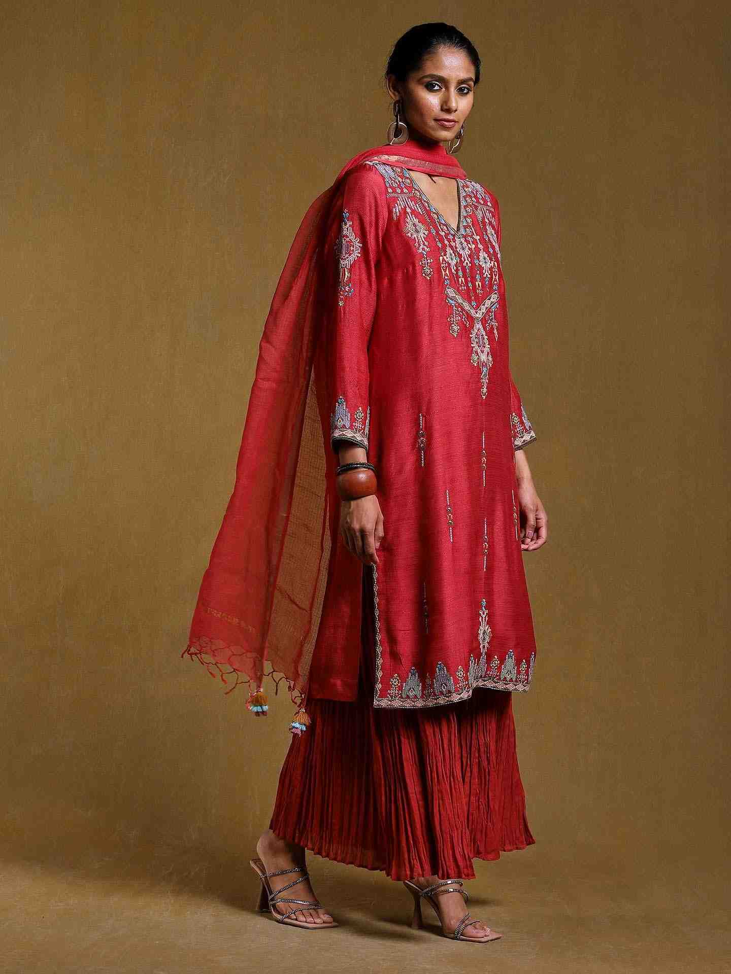 Red Mario Sharara Set