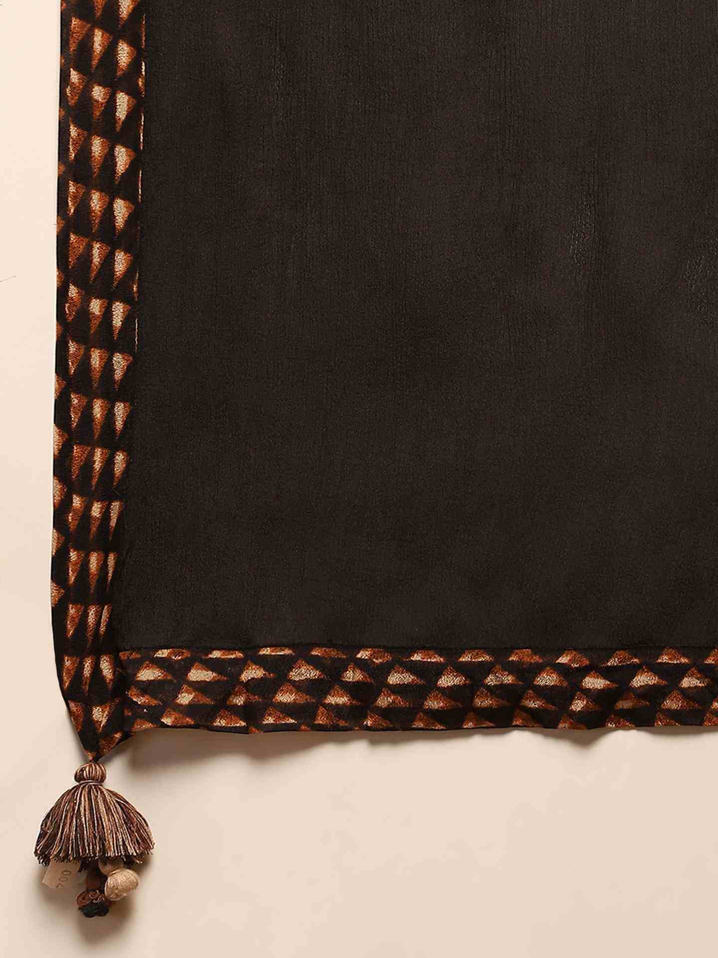 Black Meraki Border Suit Set