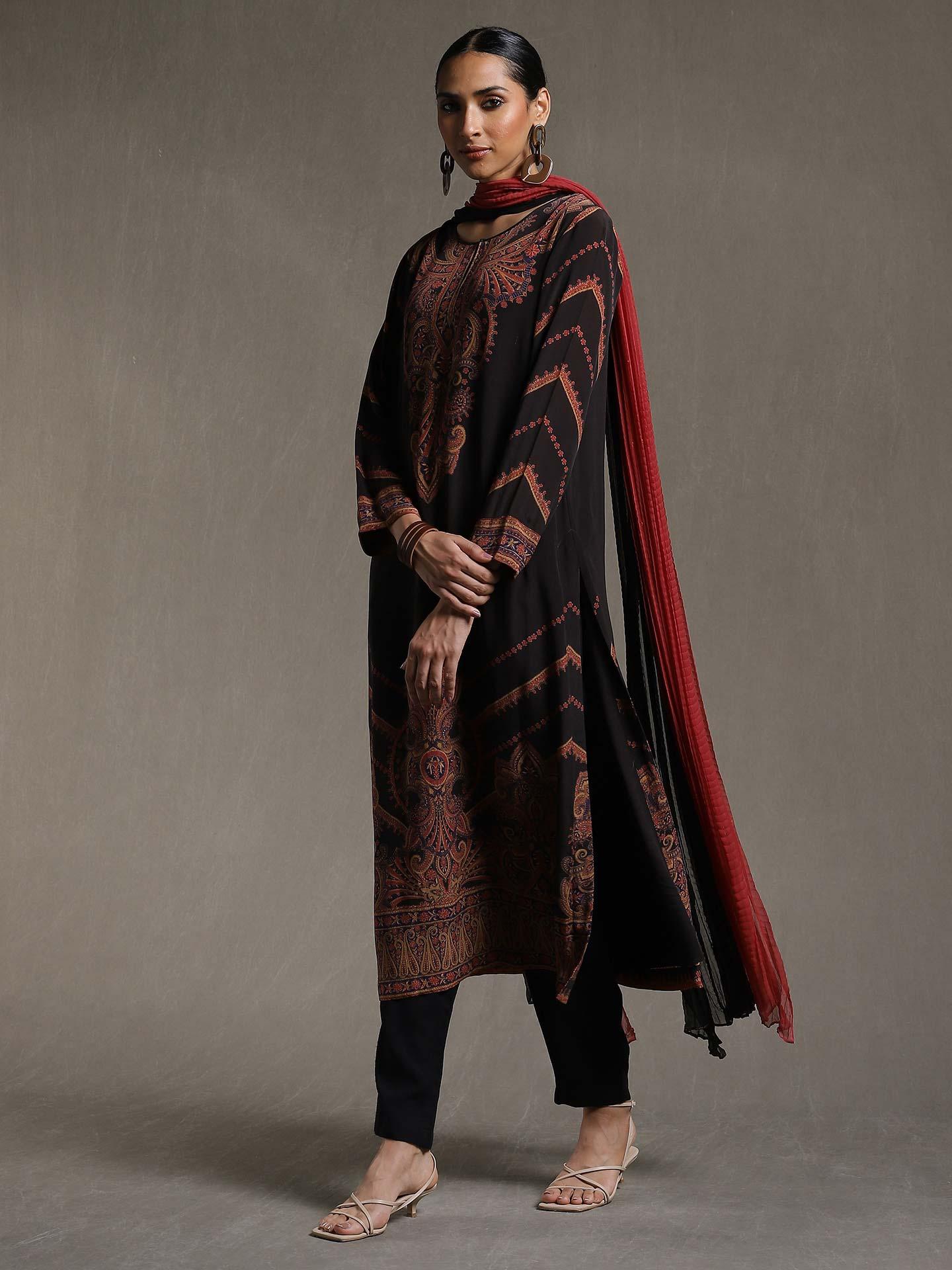 Black Pestelle Crepe Suit Set