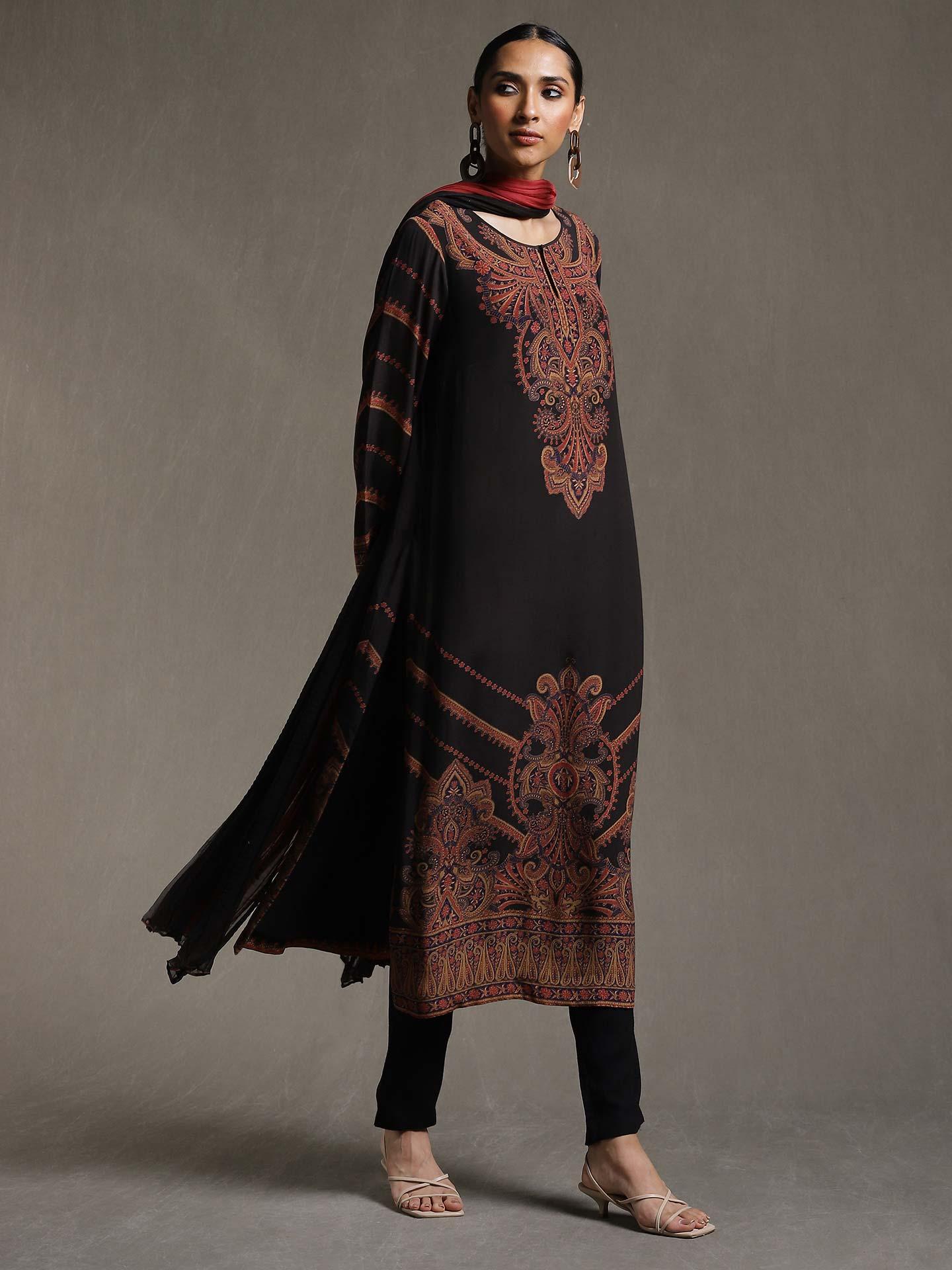 Black Pestelle Crepe Suit Set