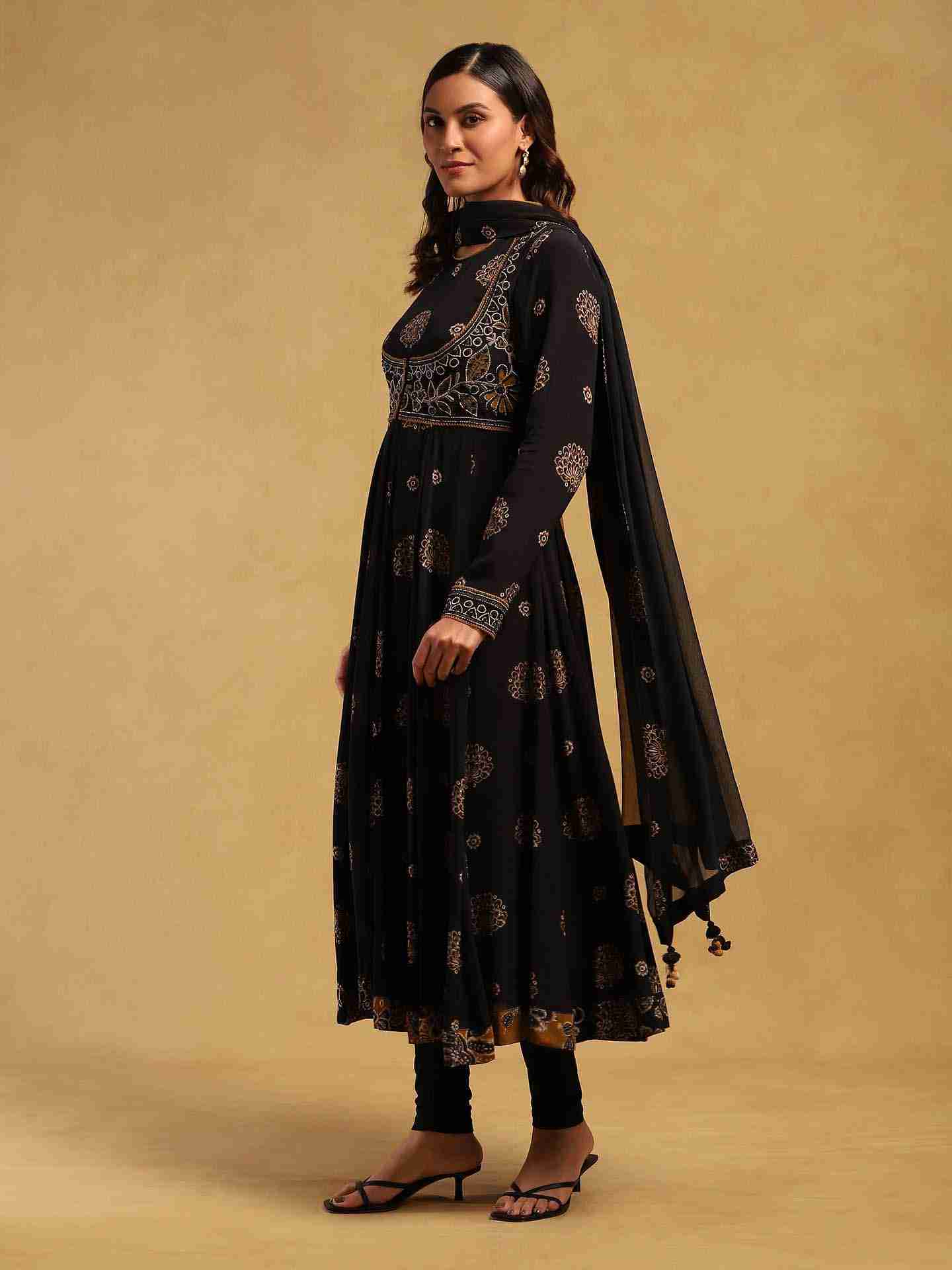 Black Madhura Suit Set