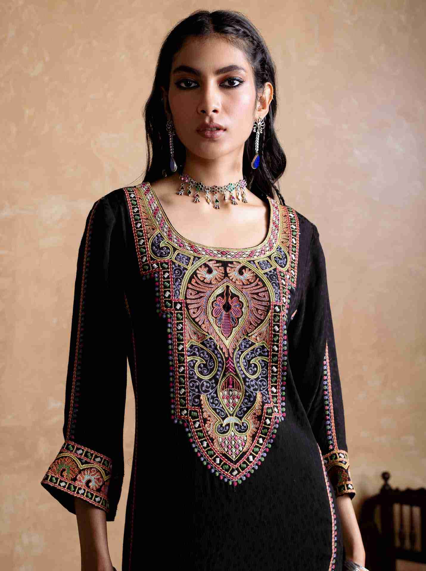Black Arith Solid Suit Set