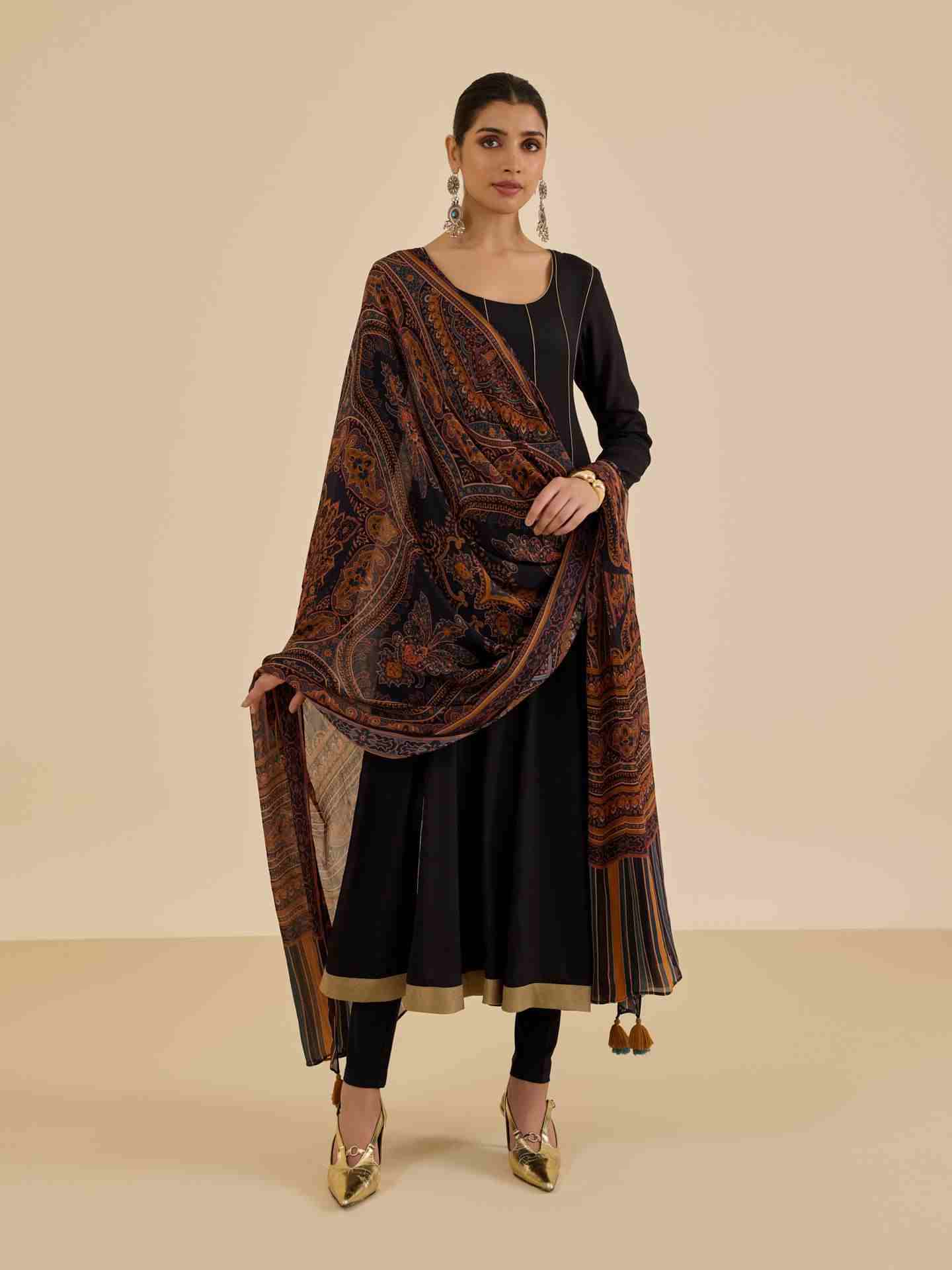 Black Naira Suit Set