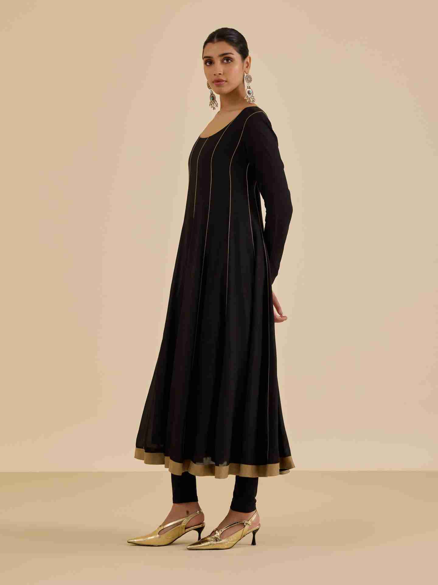 Black Naira Suit Set