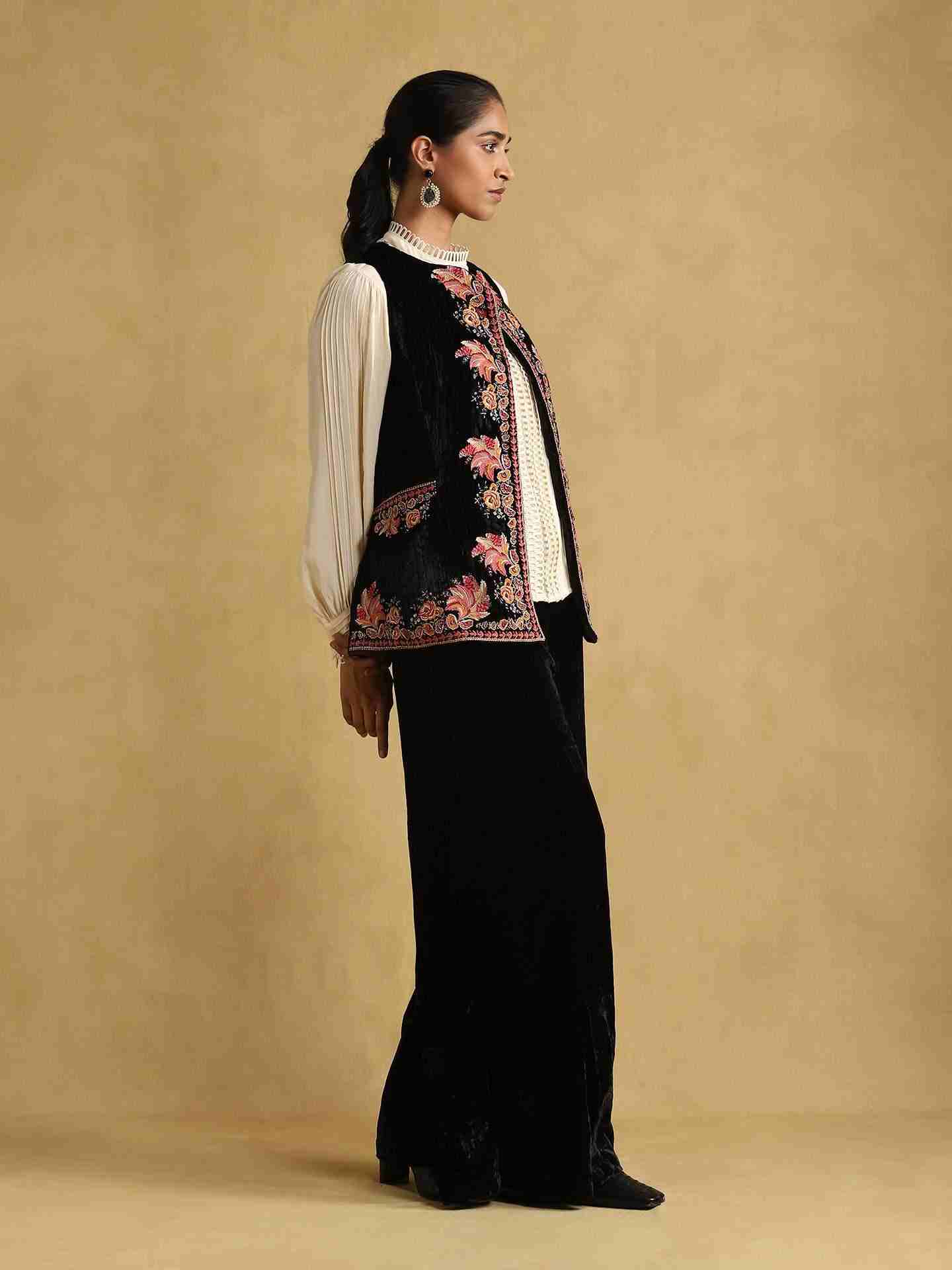 Black Bunsu Velvet Co-Ord Set