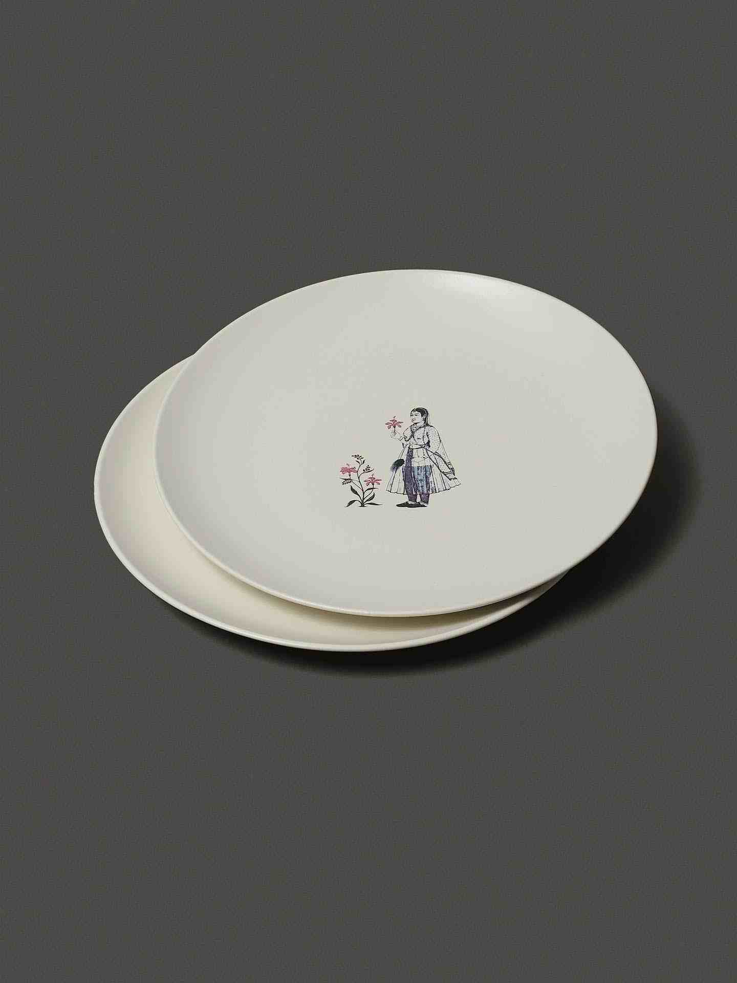 White Amer Fort Pasta Plate