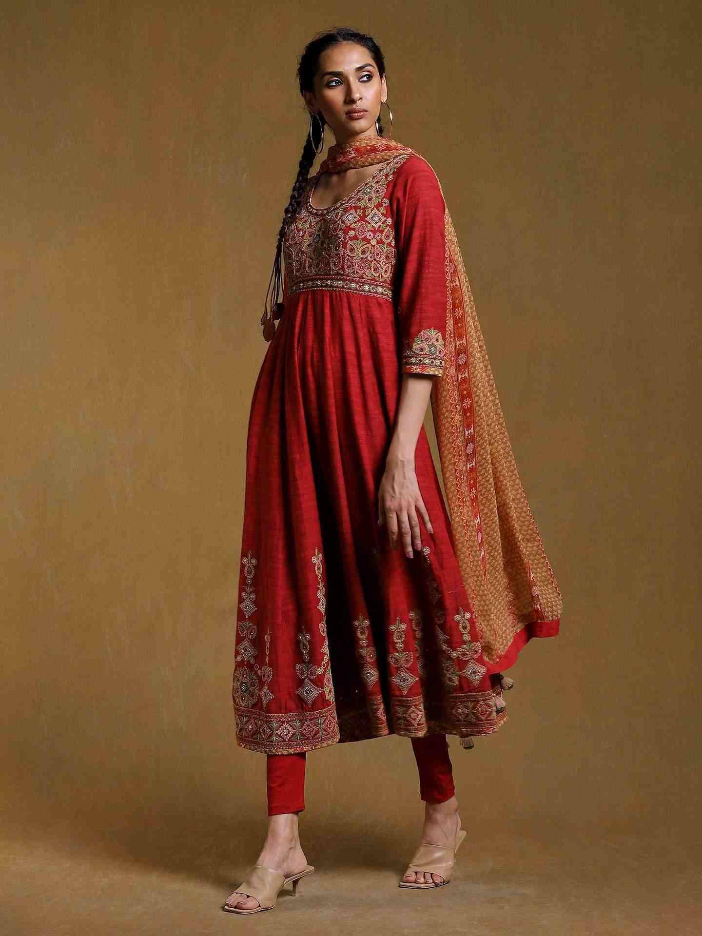 Red Dazzy Anarkali Suit Set