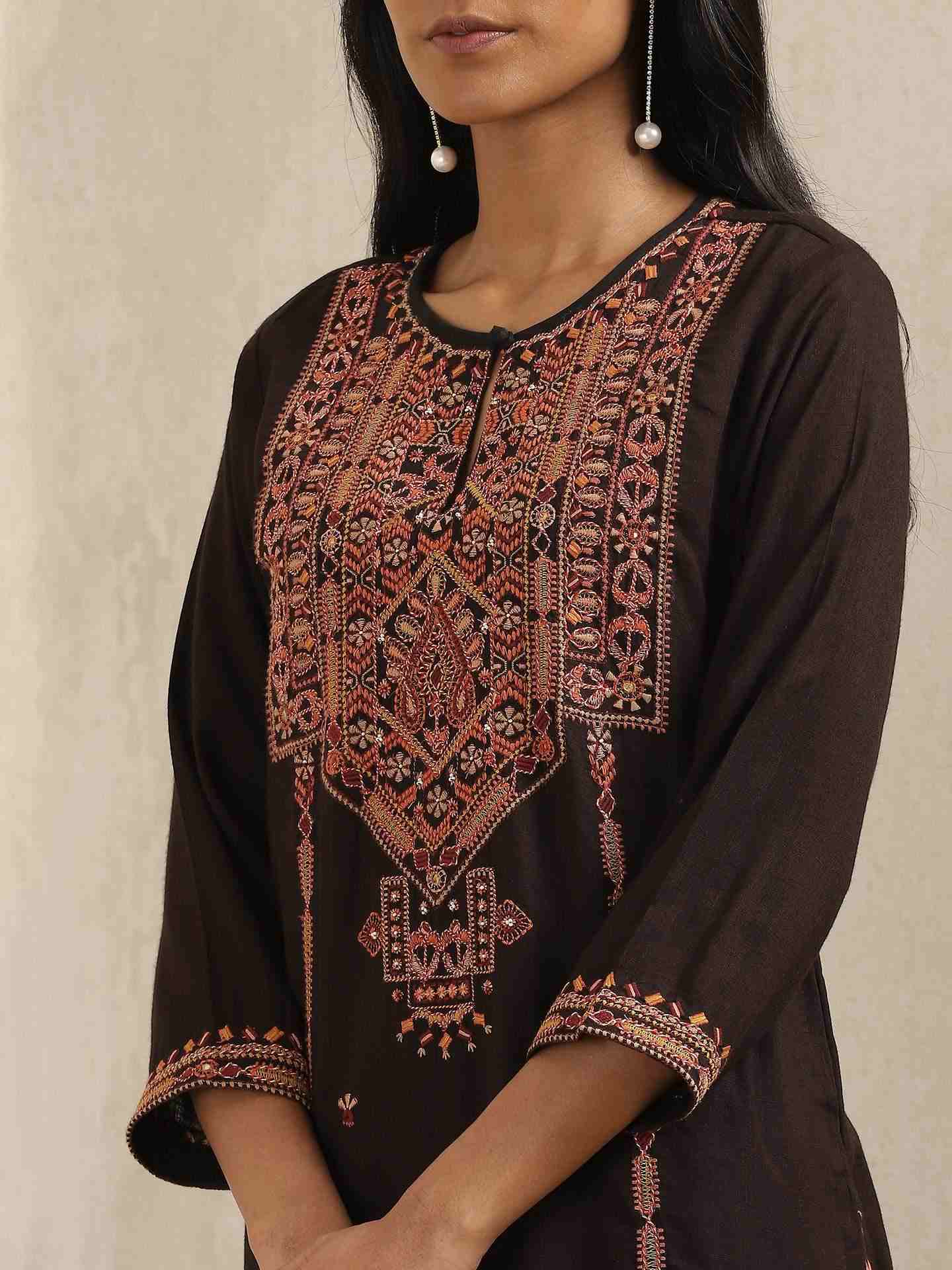 Black Vari Solid Suit Set