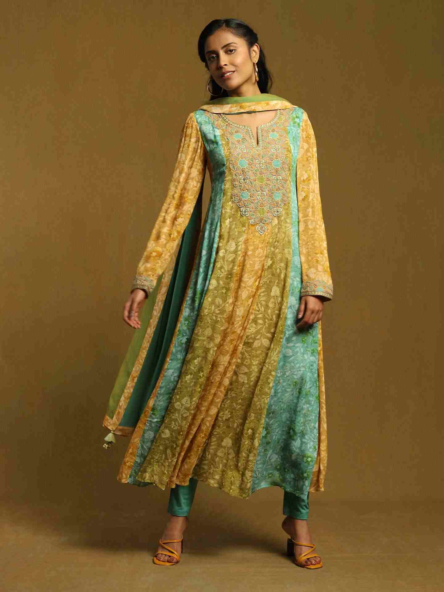 Green Mumtaz Anarkali Suit Set